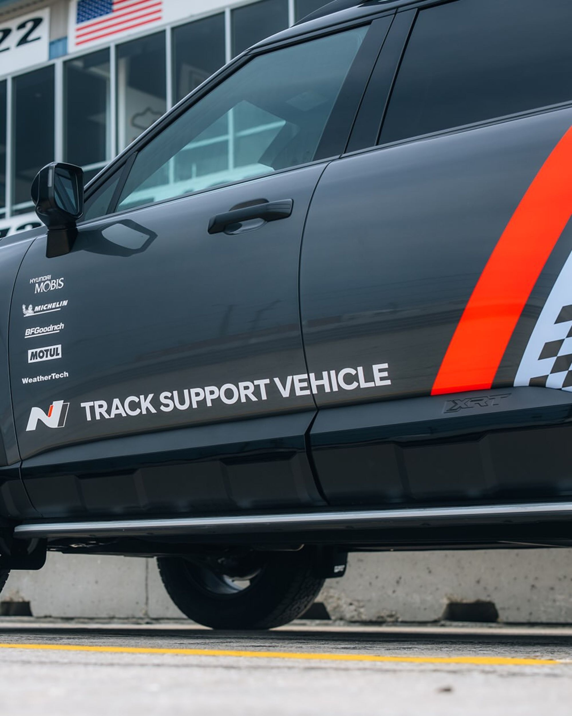 Hyundai Palisade XRT - N Track Support Vehicle (8)