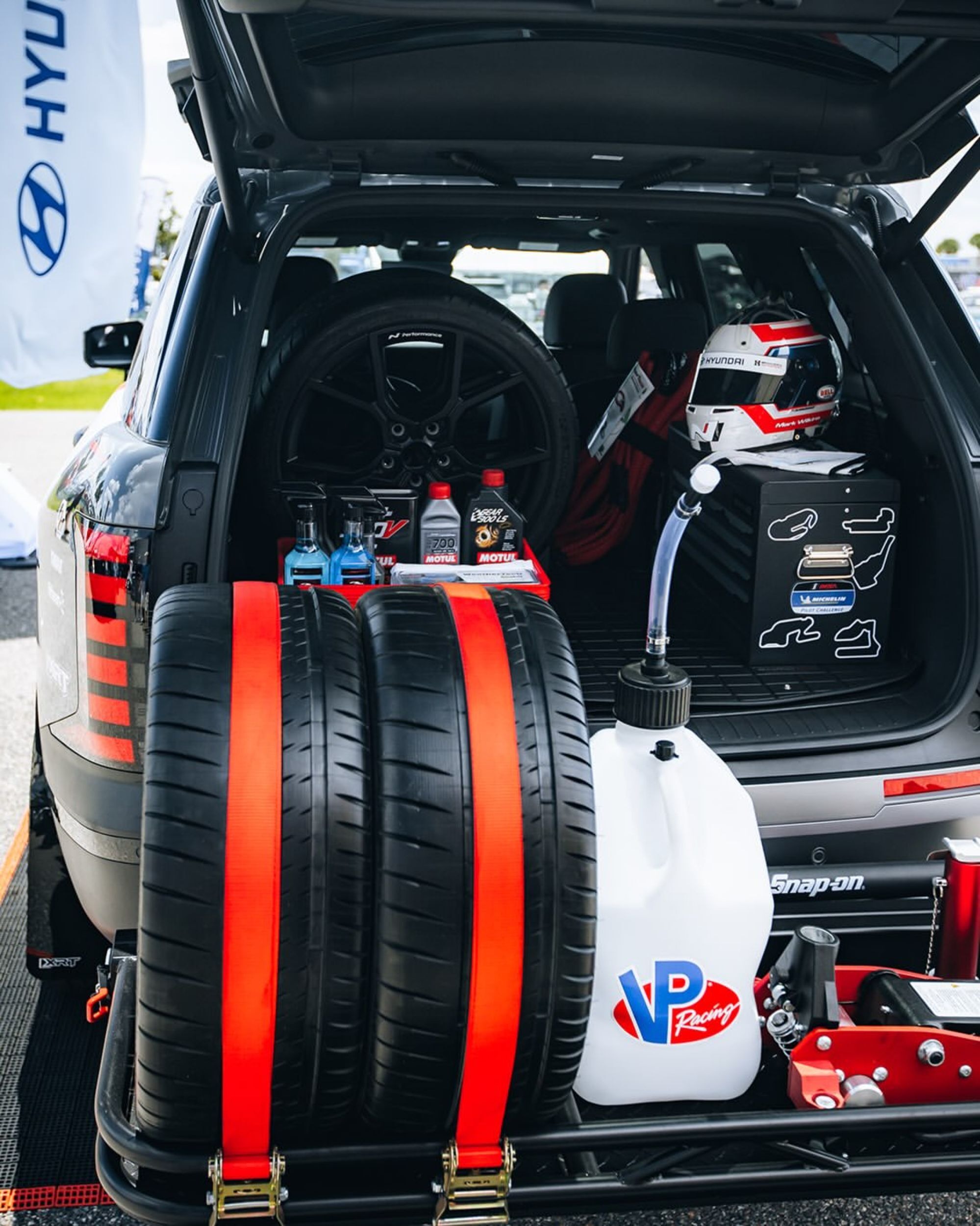Hyundai Palisade XRT - N Track Support Vehicle (9)