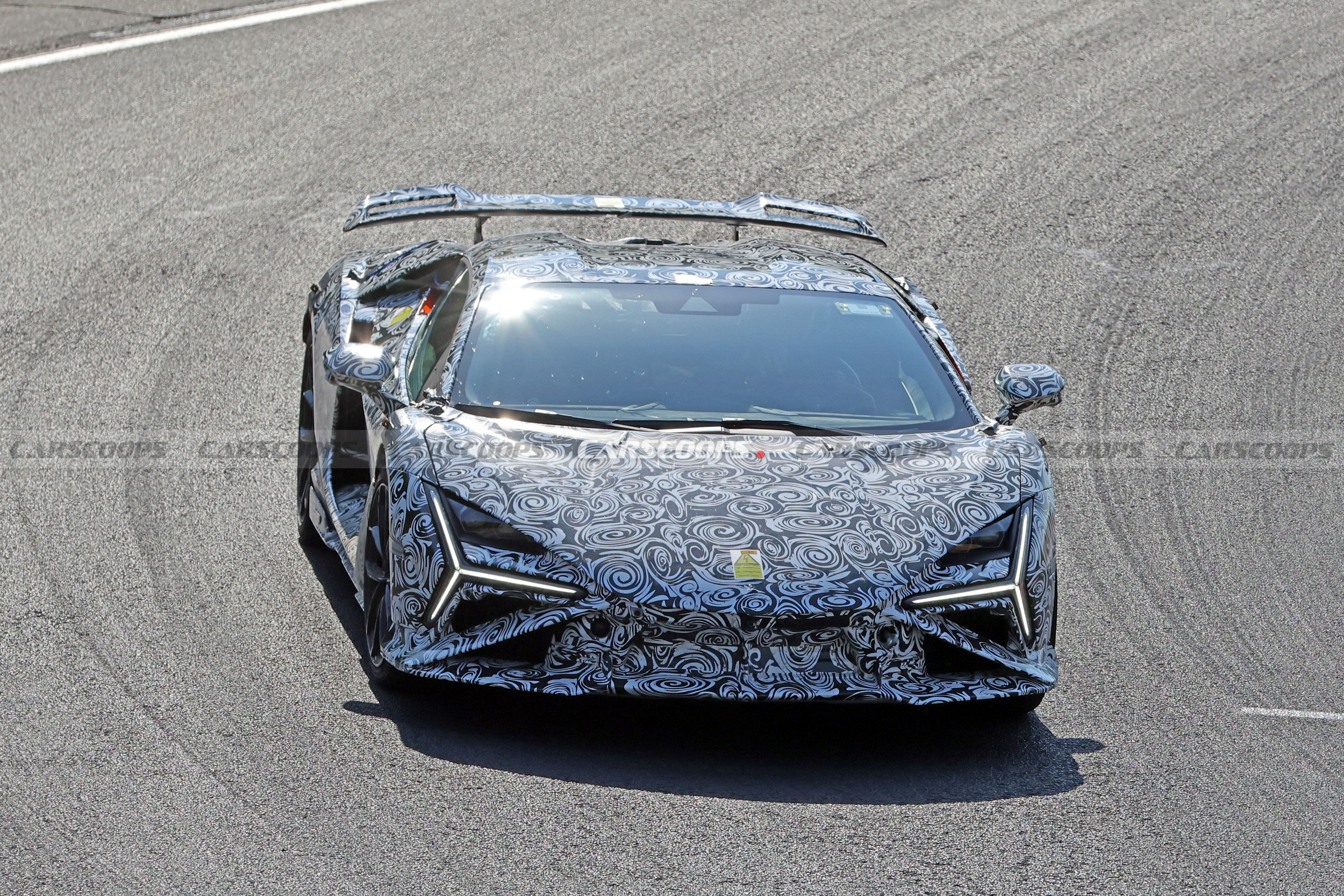 Lamborghini Revuelto SV 723 3