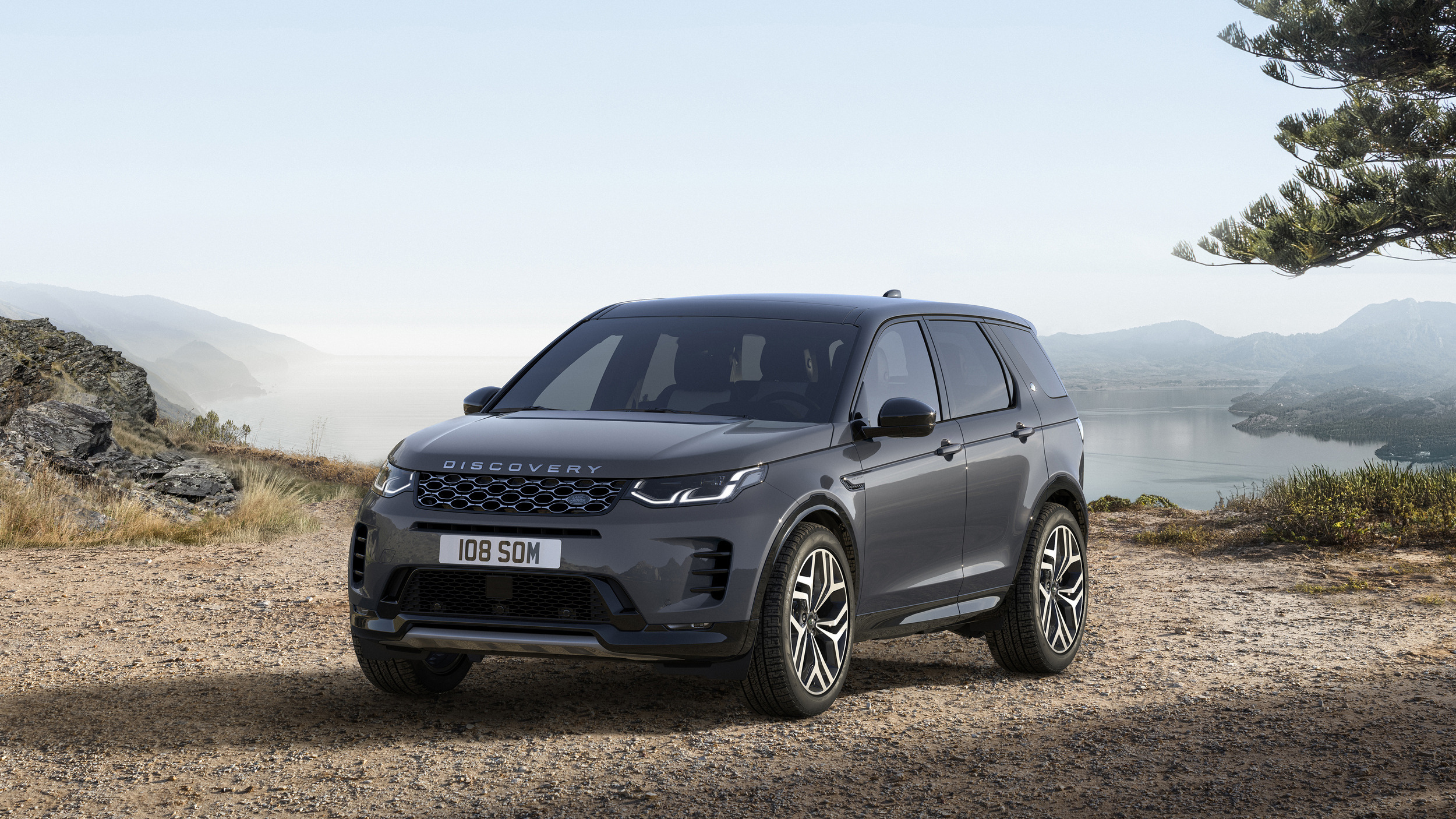 2026 Land Rover Discovery Sport 724 6