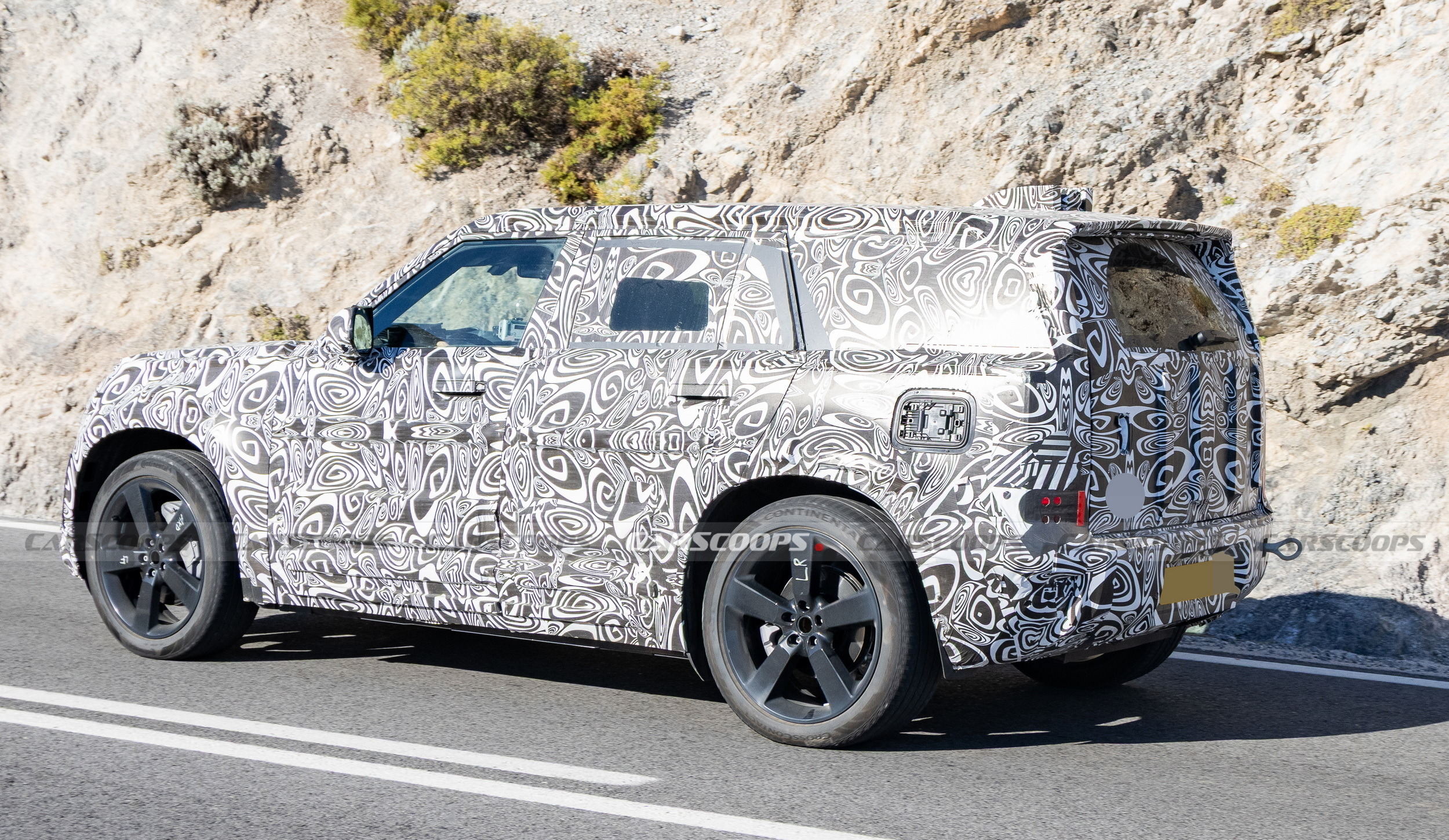 Land Rover Defender Sport - Scoop (8)