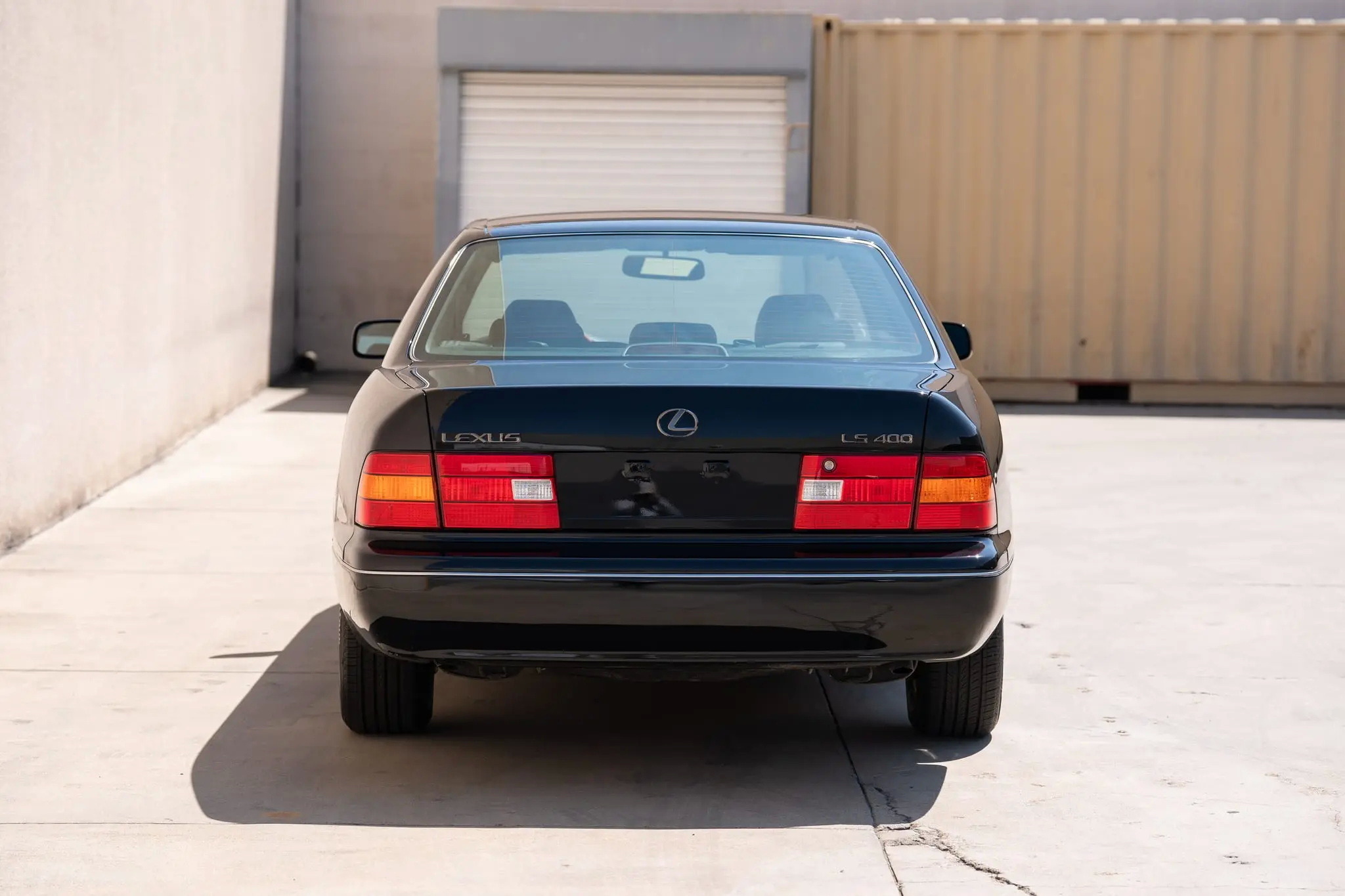 2000_Lexus_LS400_Platinum_Edition_009-scaled-61062