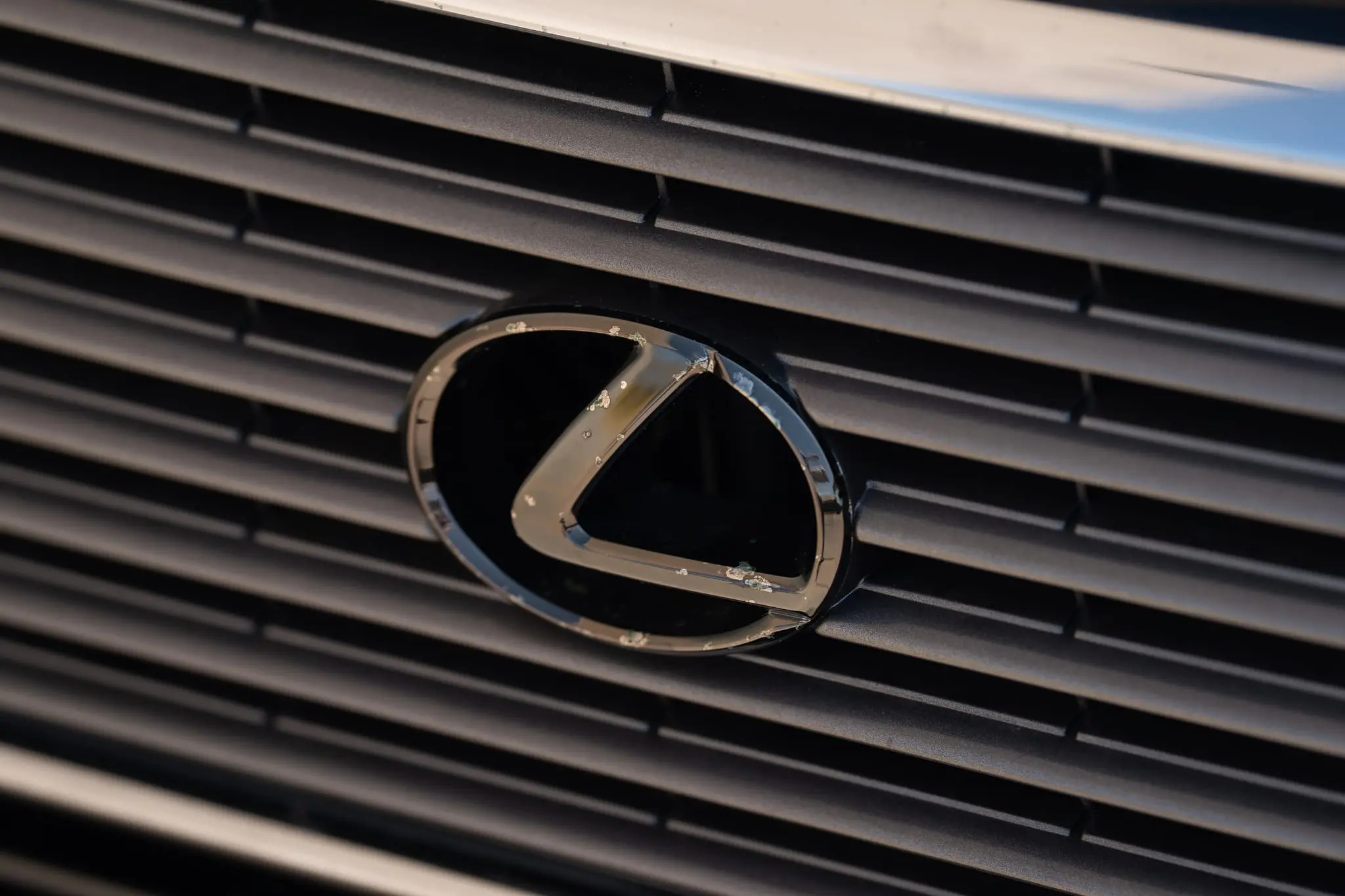 2000_Lexus_LS400_Platinum_Edition_050-scaled-61071