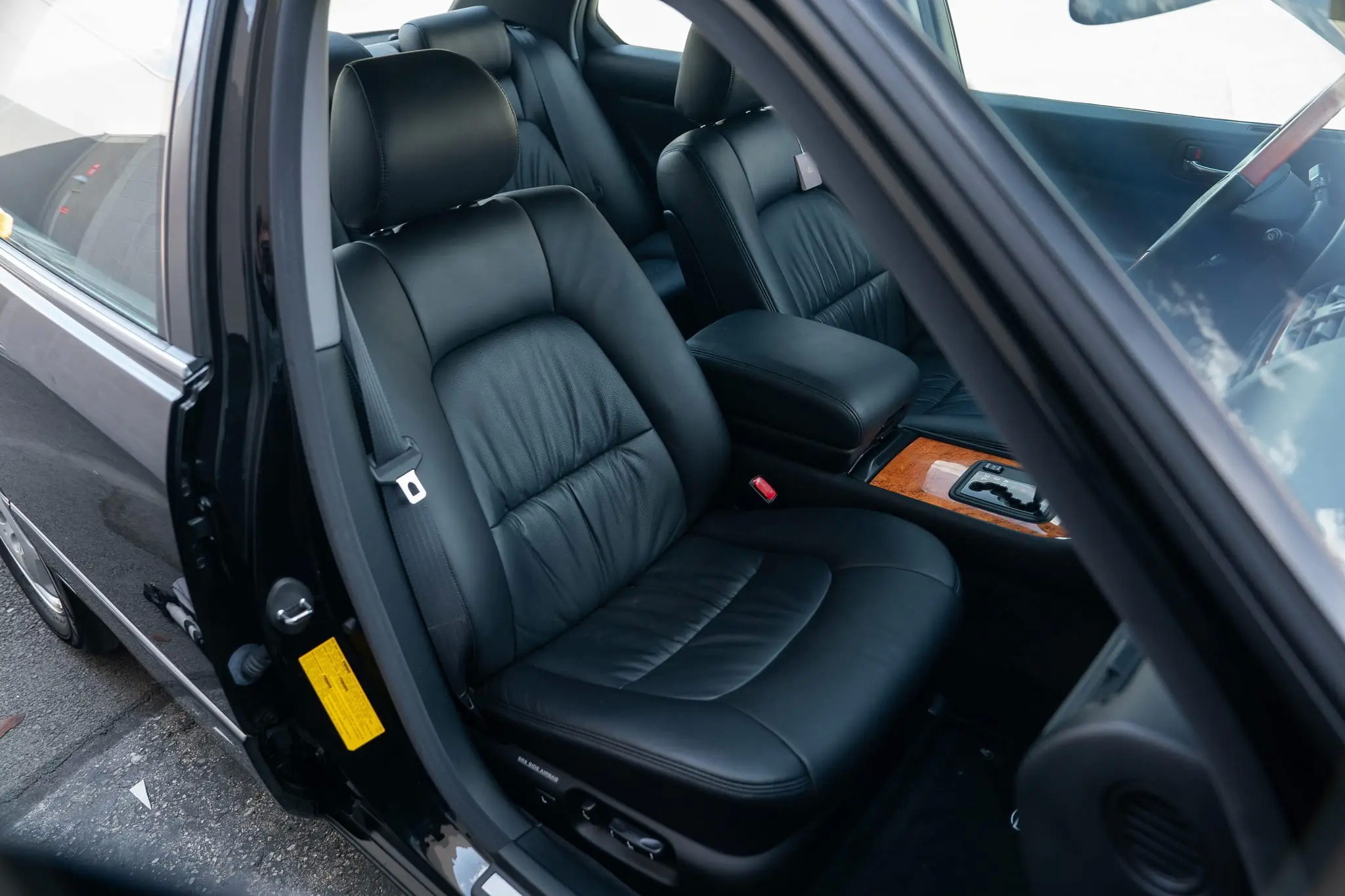 2000_Lexus_LS400_Platinum_Edition_123-scaled-61087
