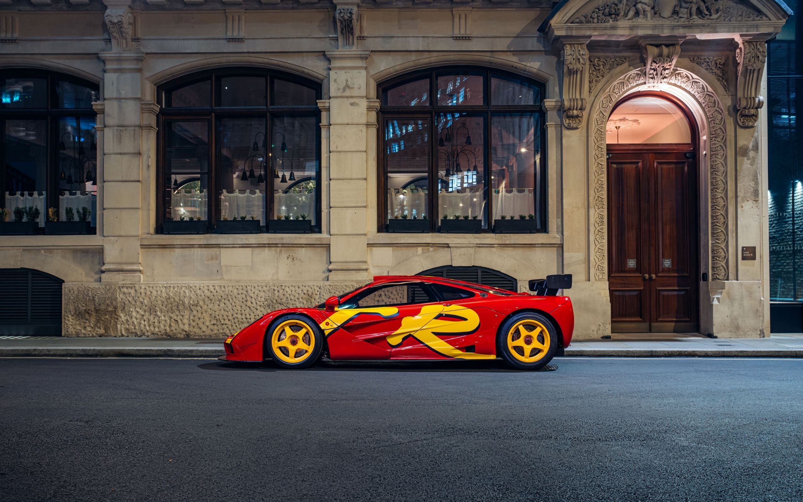McLaren F1 GTR Auction RM Sothebys - 04