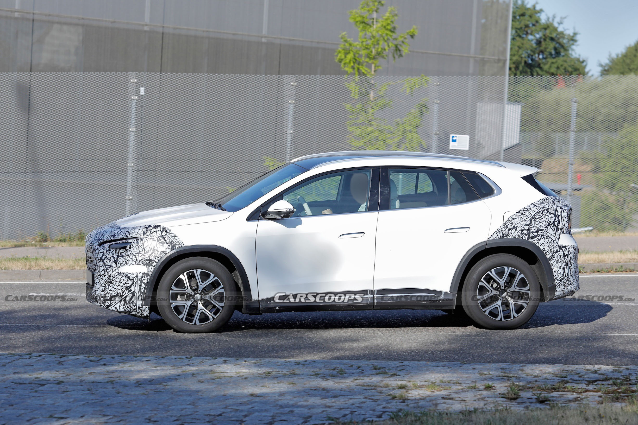 Mercedes GLA EQ spy shots 00005