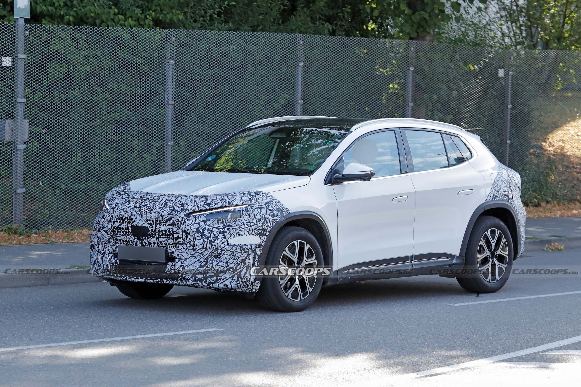 Mercedes GLA EQ spy shots 00014