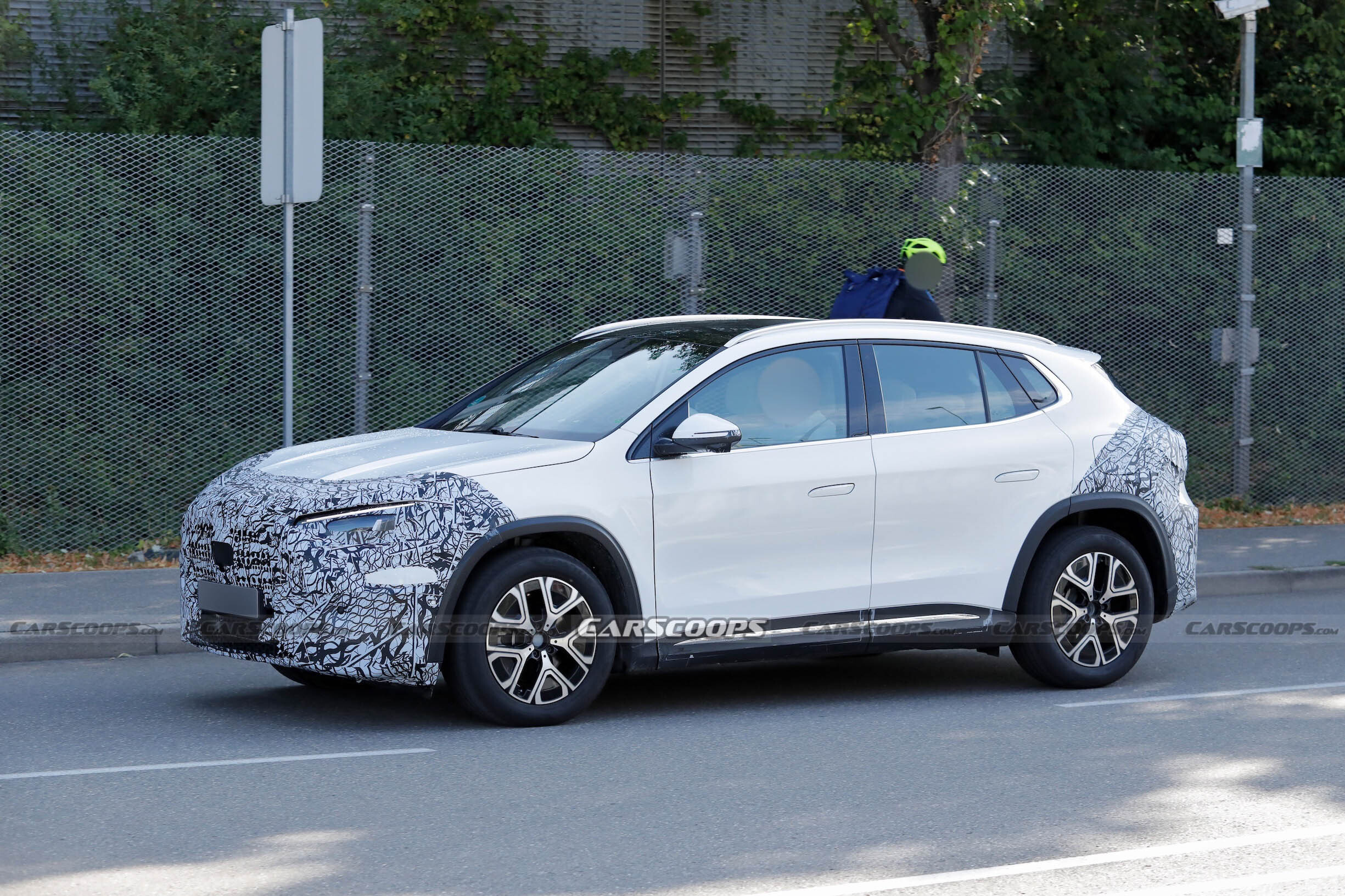 Mercedes GLA EQ spy shots 00015