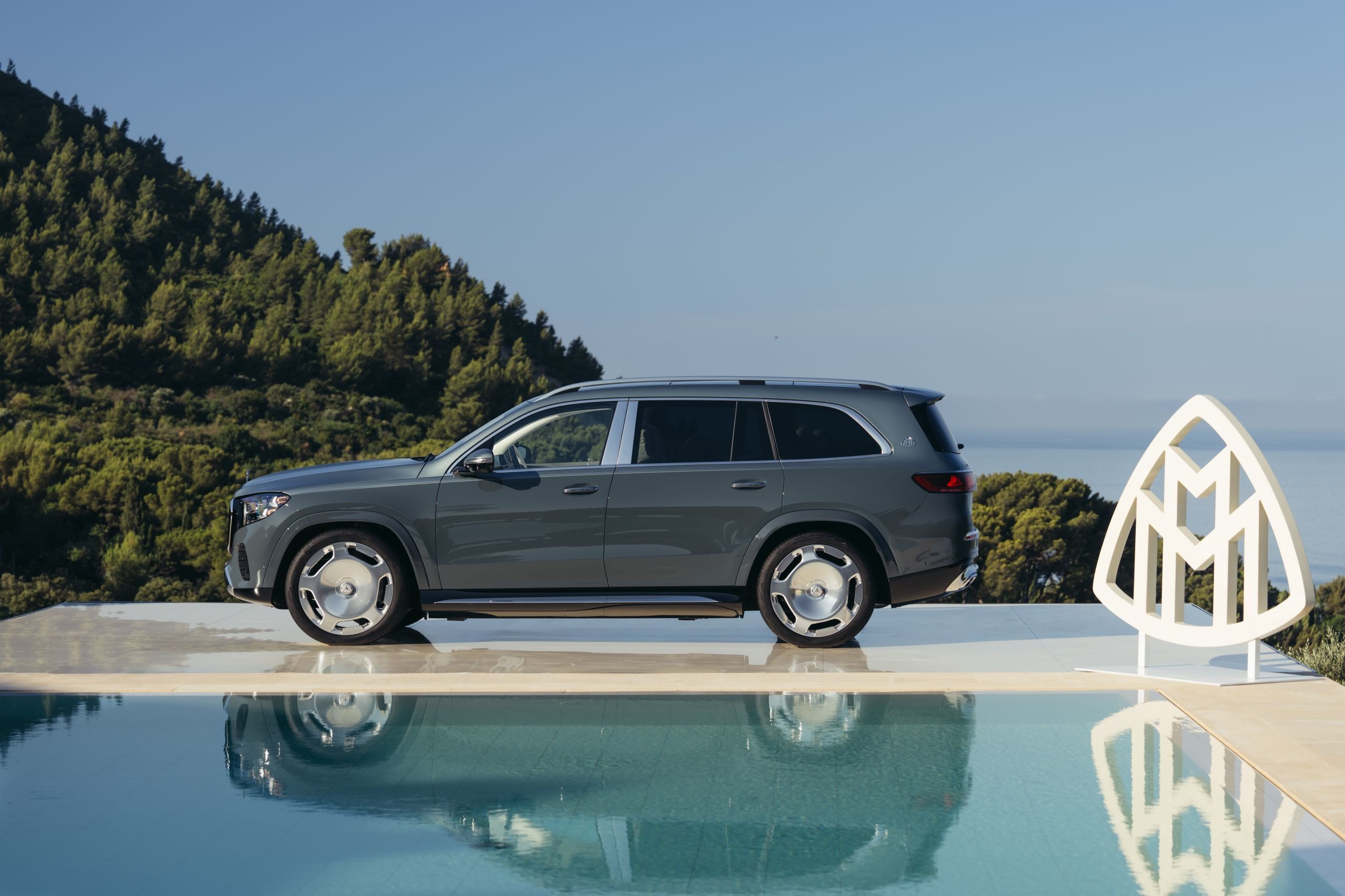 2026 Mercedes-Maybach GLS 680 - 04