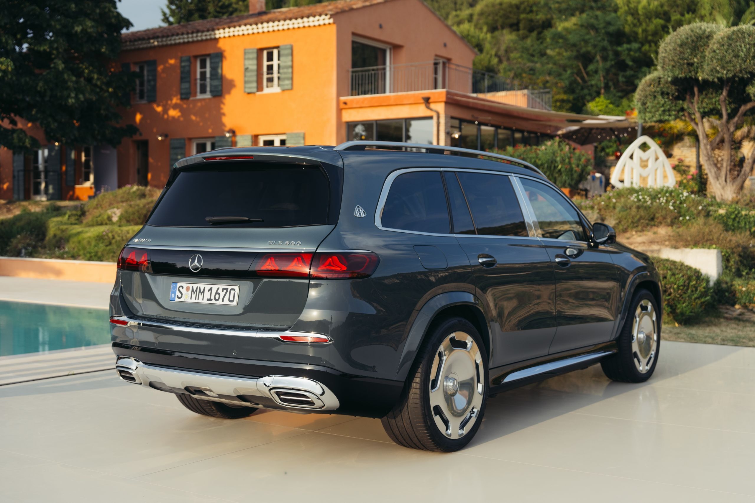 2026 Mercedes-Maybach GLS 680 - 13
