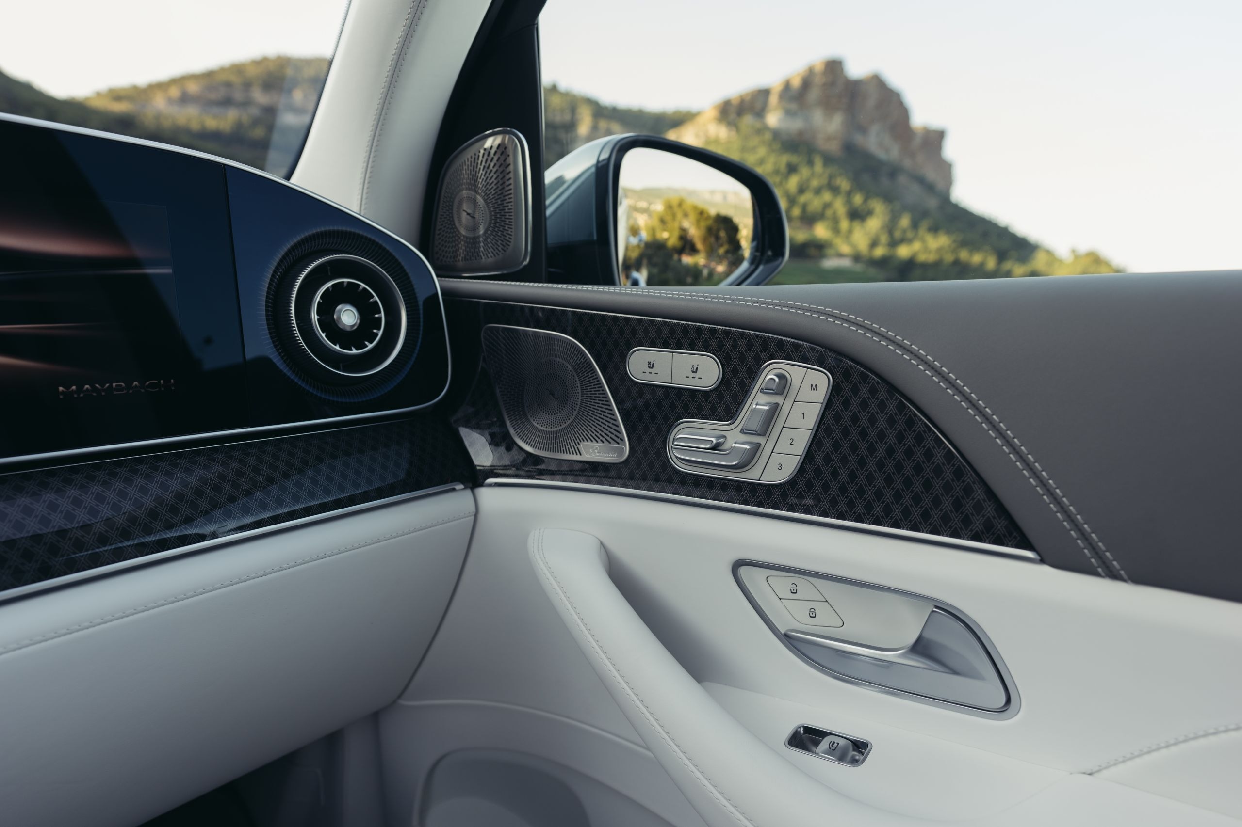 2026 Mercedes-Maybach GLS 680 - 20