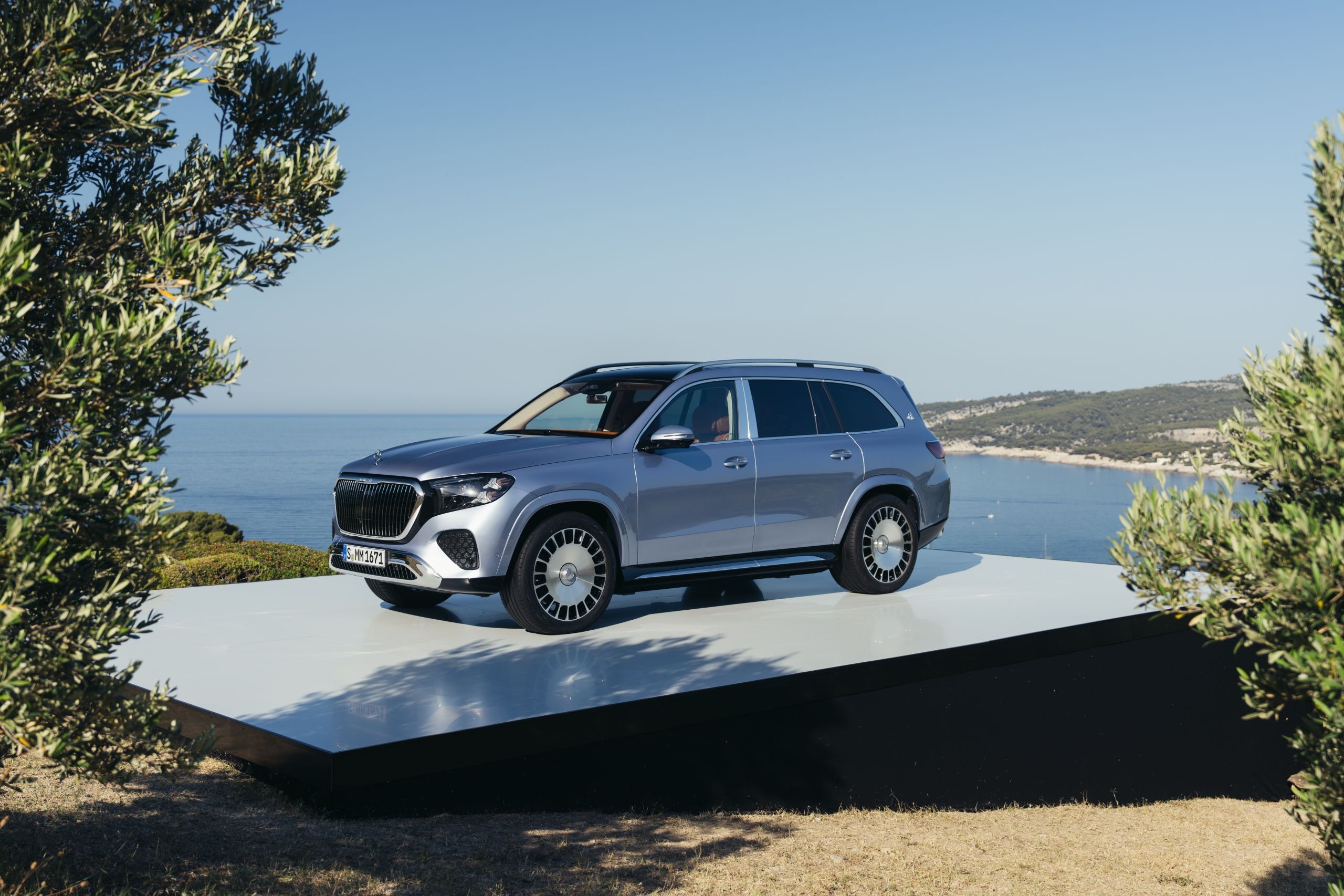 2026 Mercedes-Maybach GLS 680 - 35