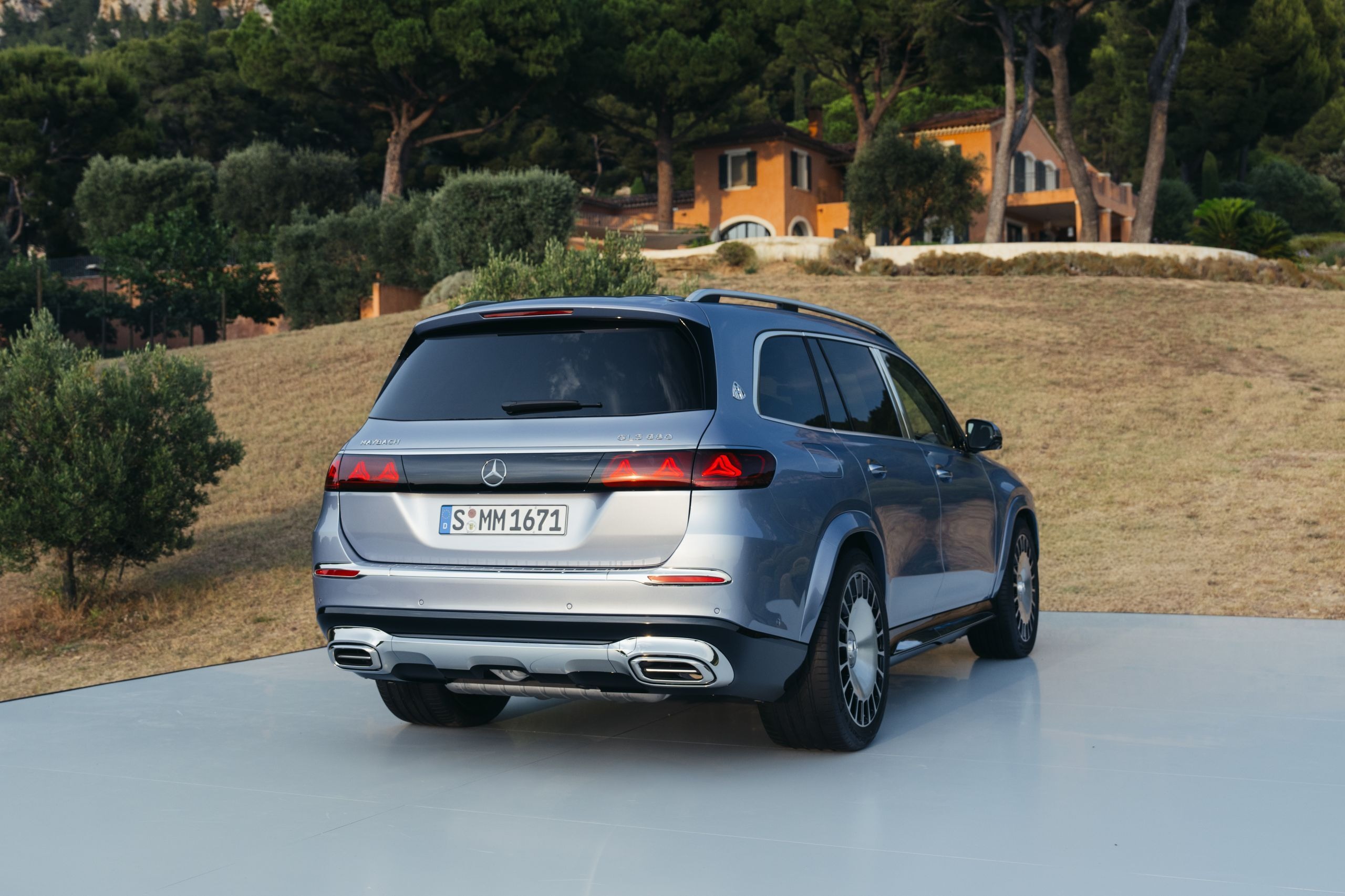 2026 Mercedes-Maybach GLS 680 - 46