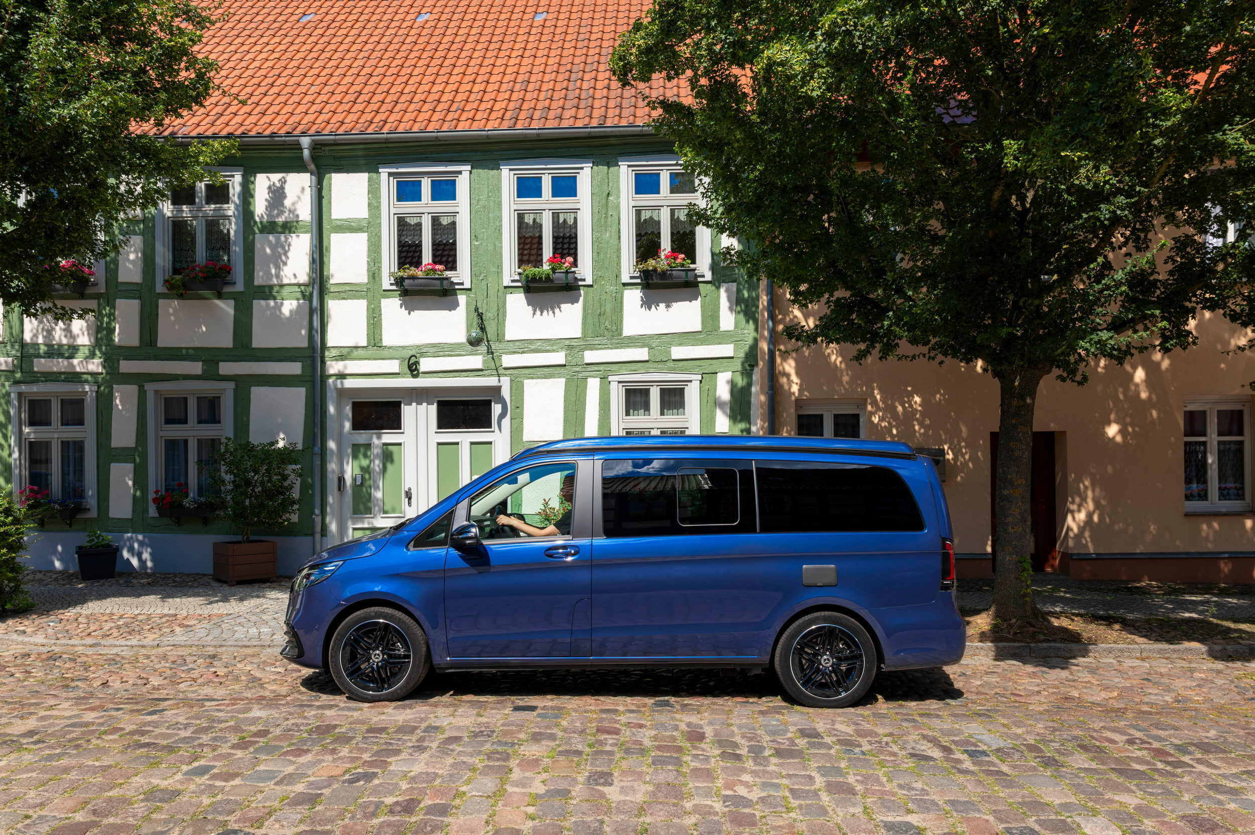 Mercedes Marco Polo 727 42