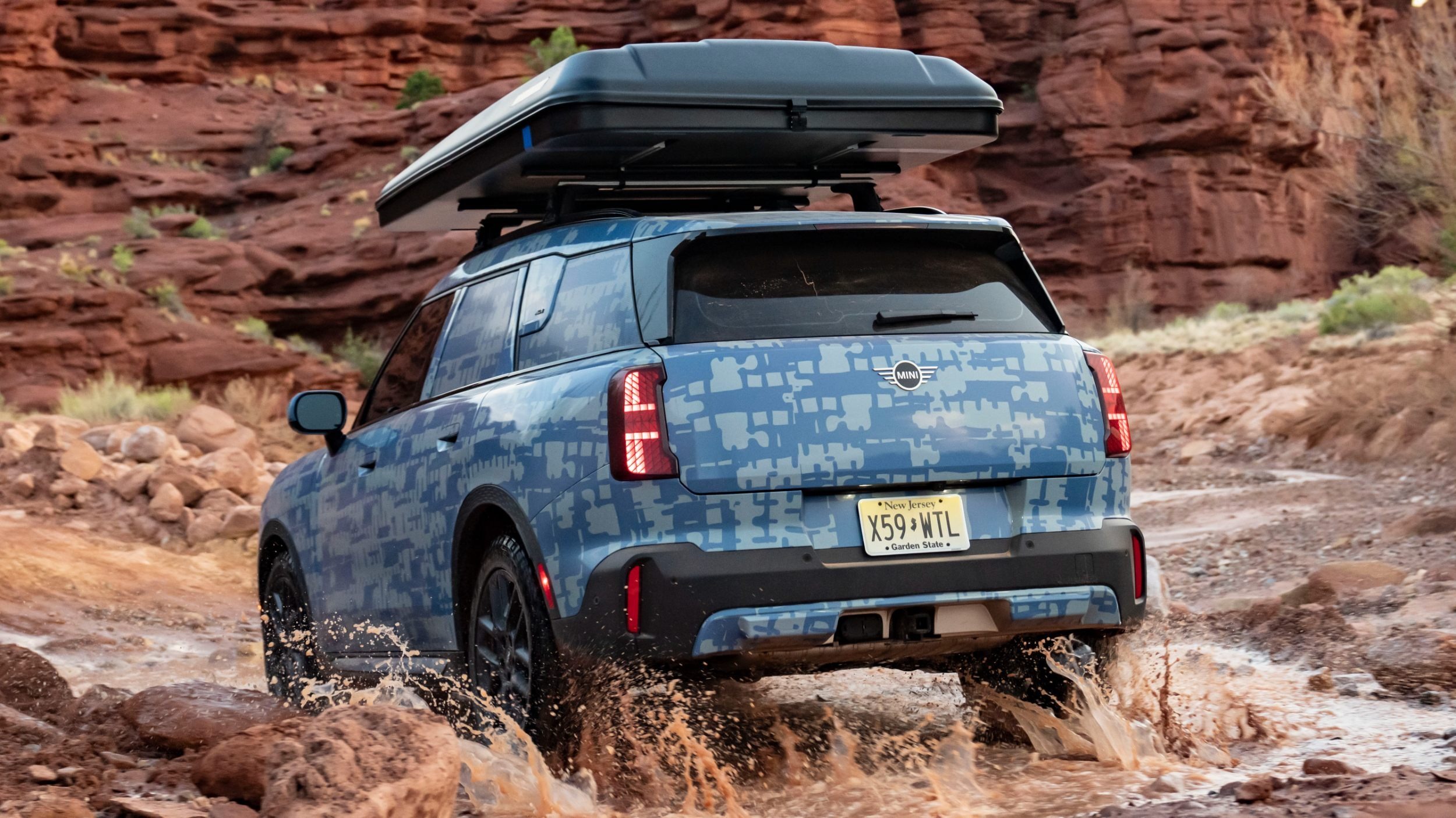 Mini Countryman - Rugged Variant - Teaser (11) copy