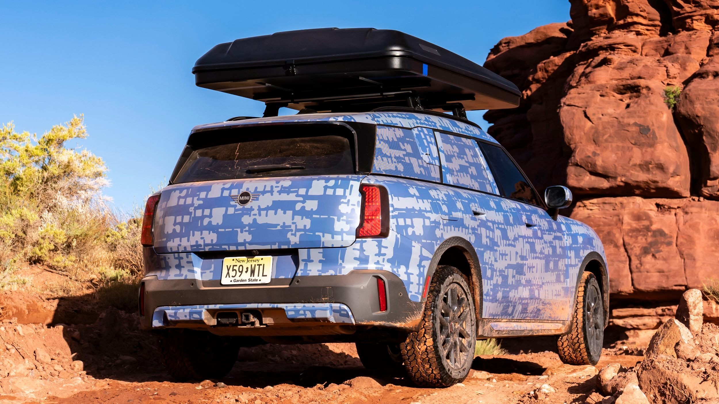 Mini Countryman - Rugged Variant - Teaser (16) copy