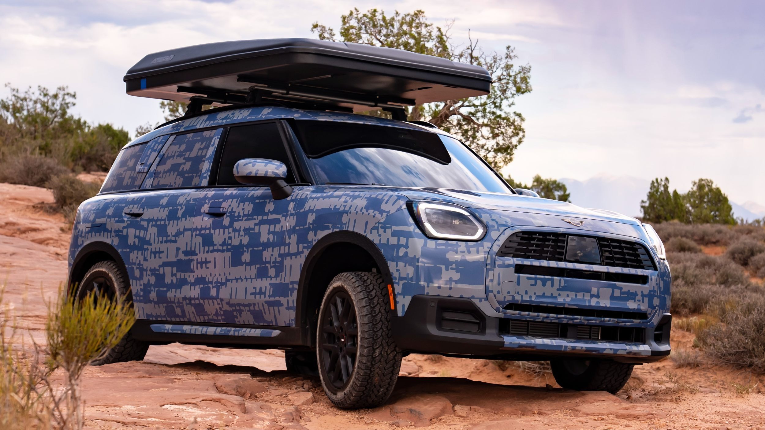 Mini Countryman - Rugged Variant - Teaser (28) copy