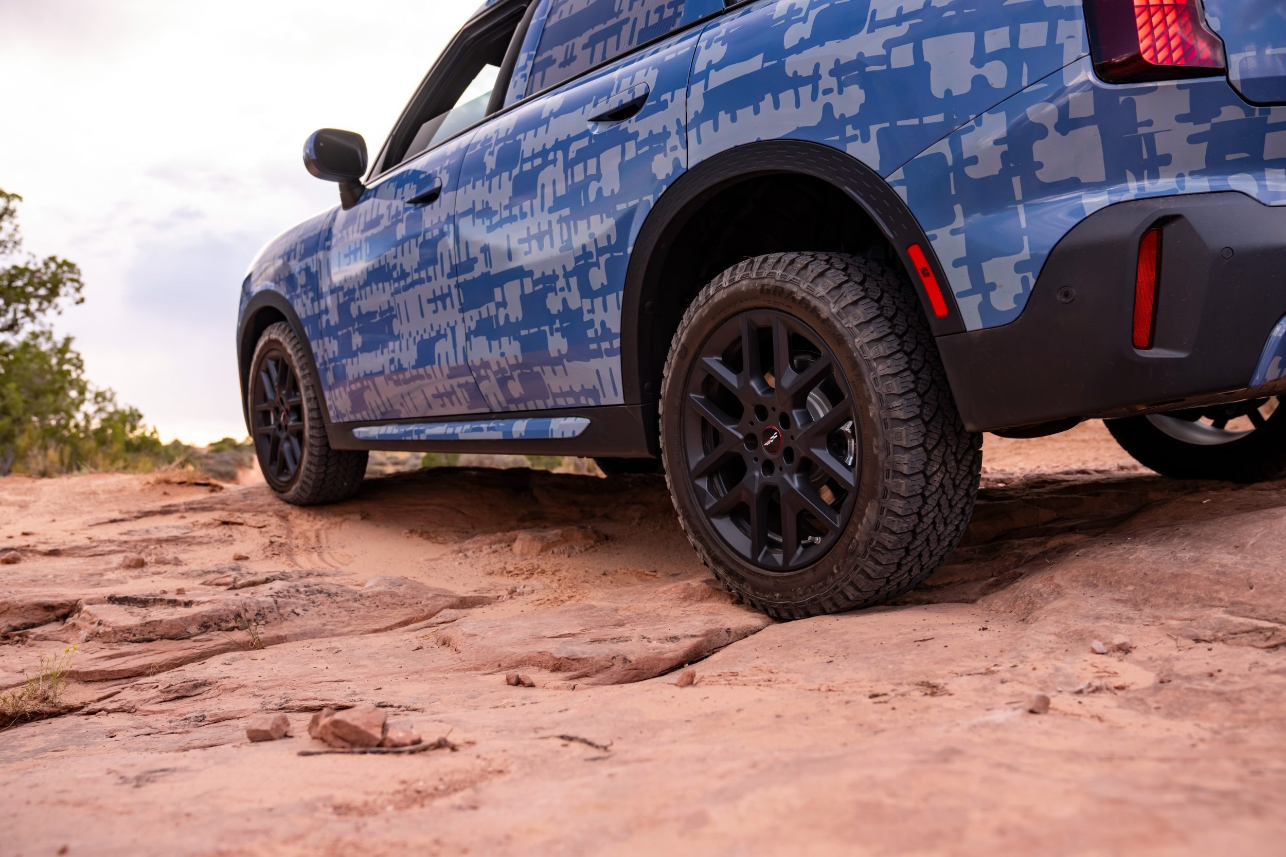 Mini Countryman - Rugged Variant - Teaser (36)