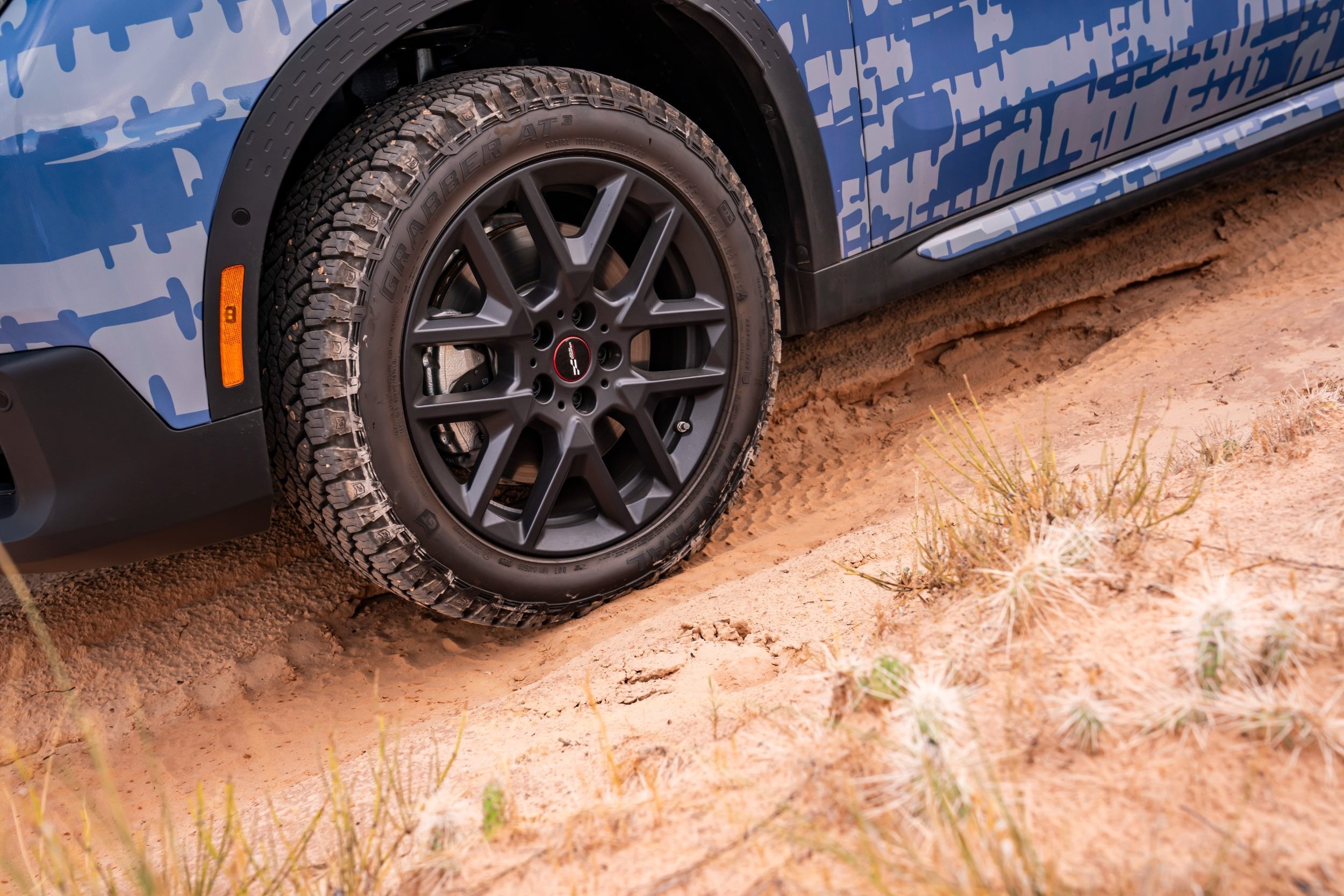 Mini Countryman - Rugged Variant - Teaser (37)