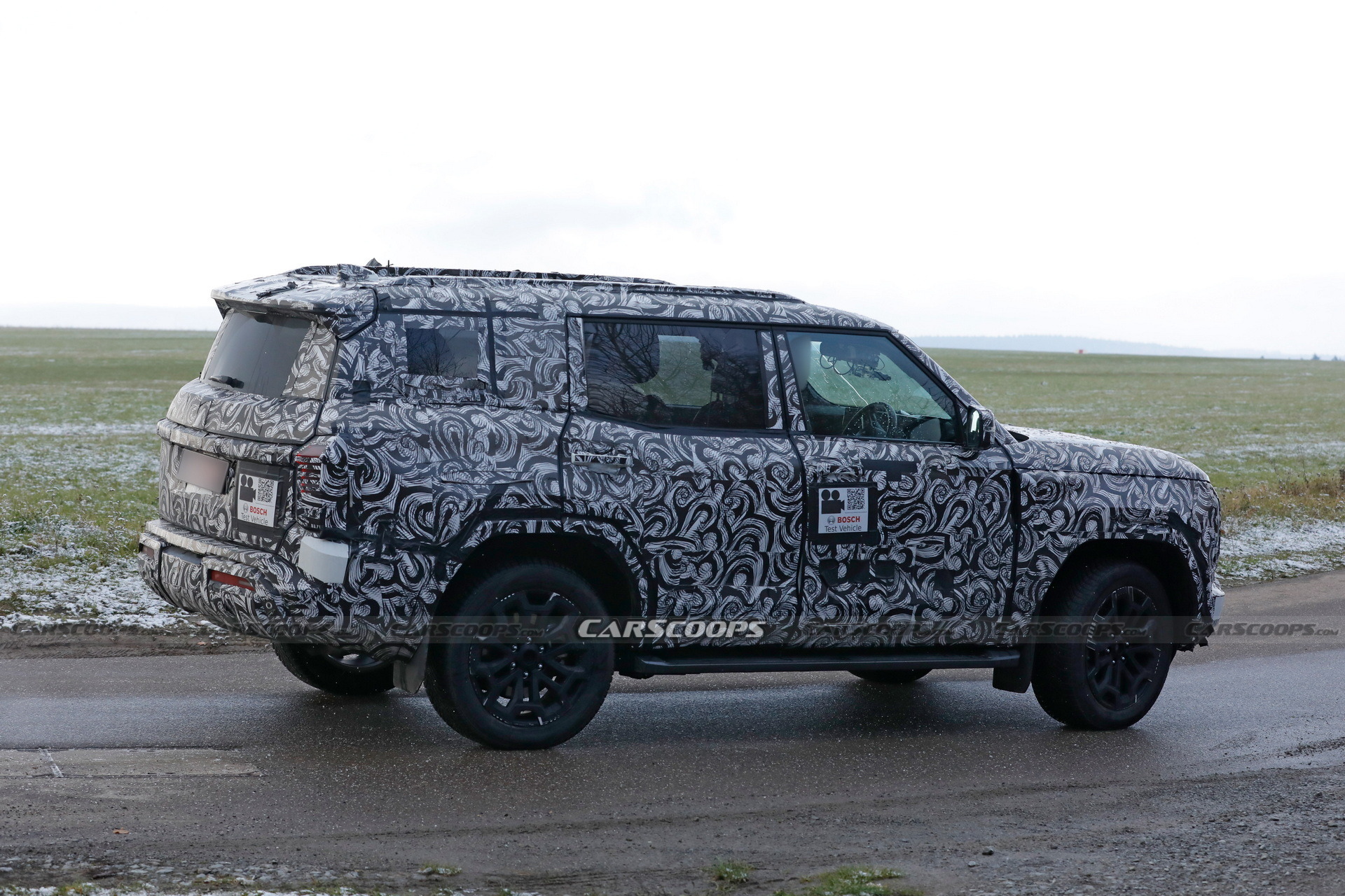 2027 Mitsubishi Pajero Montero - 10