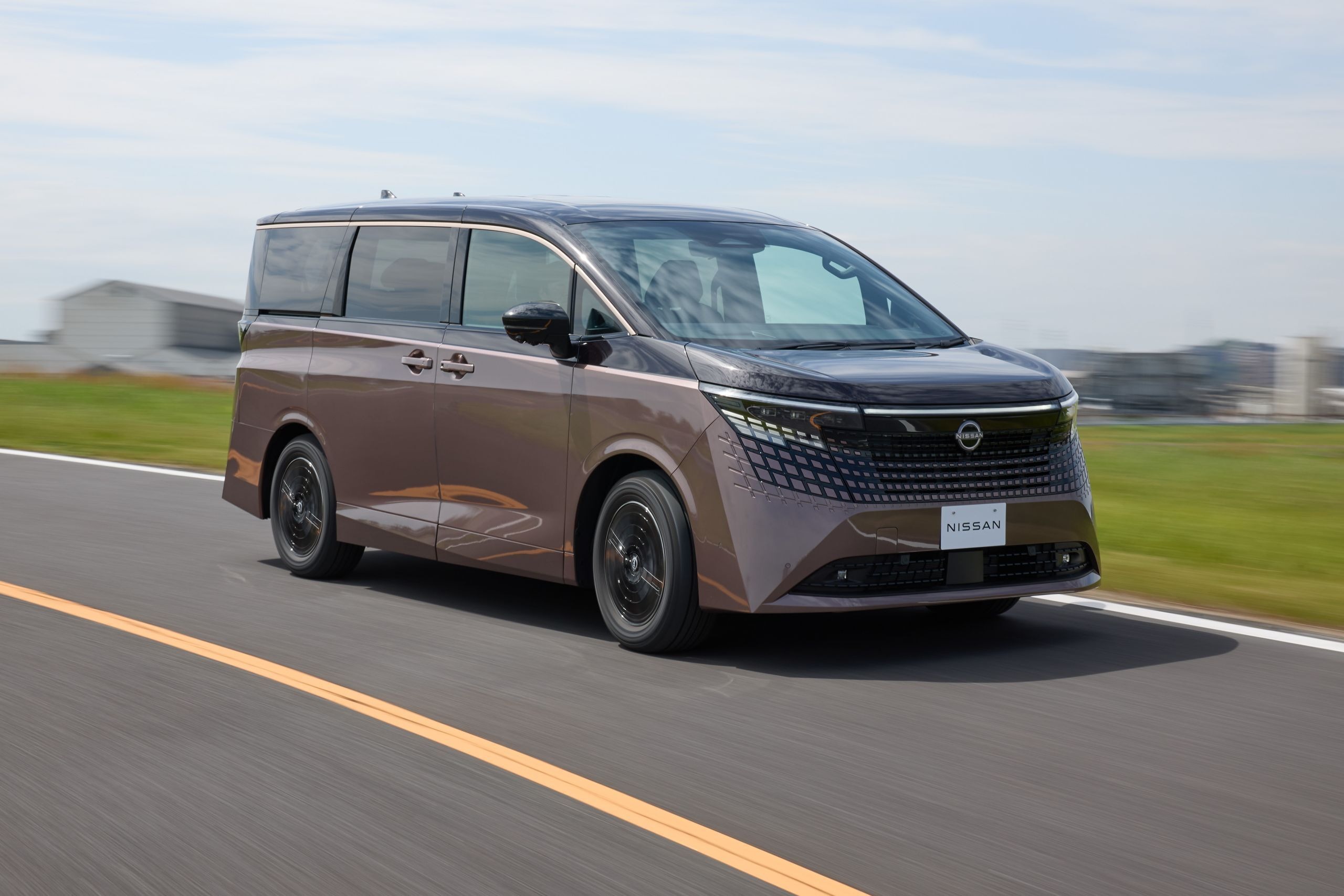 Nissan Elgrand Japan Launch - 12