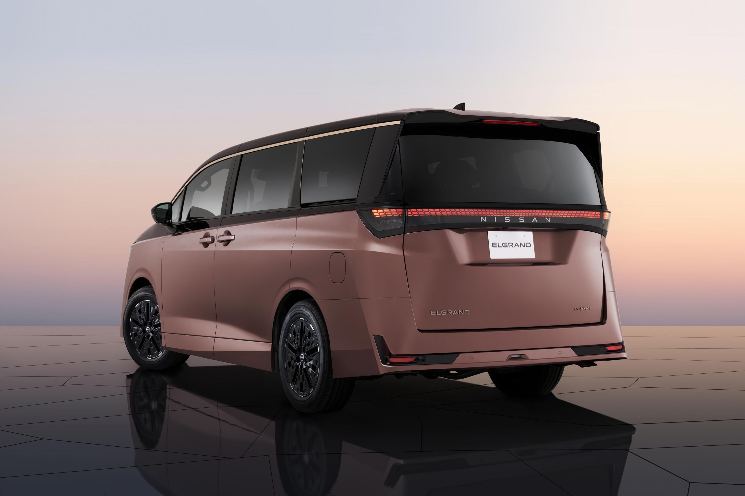 Nissan Elgrand Japan Launch - 29