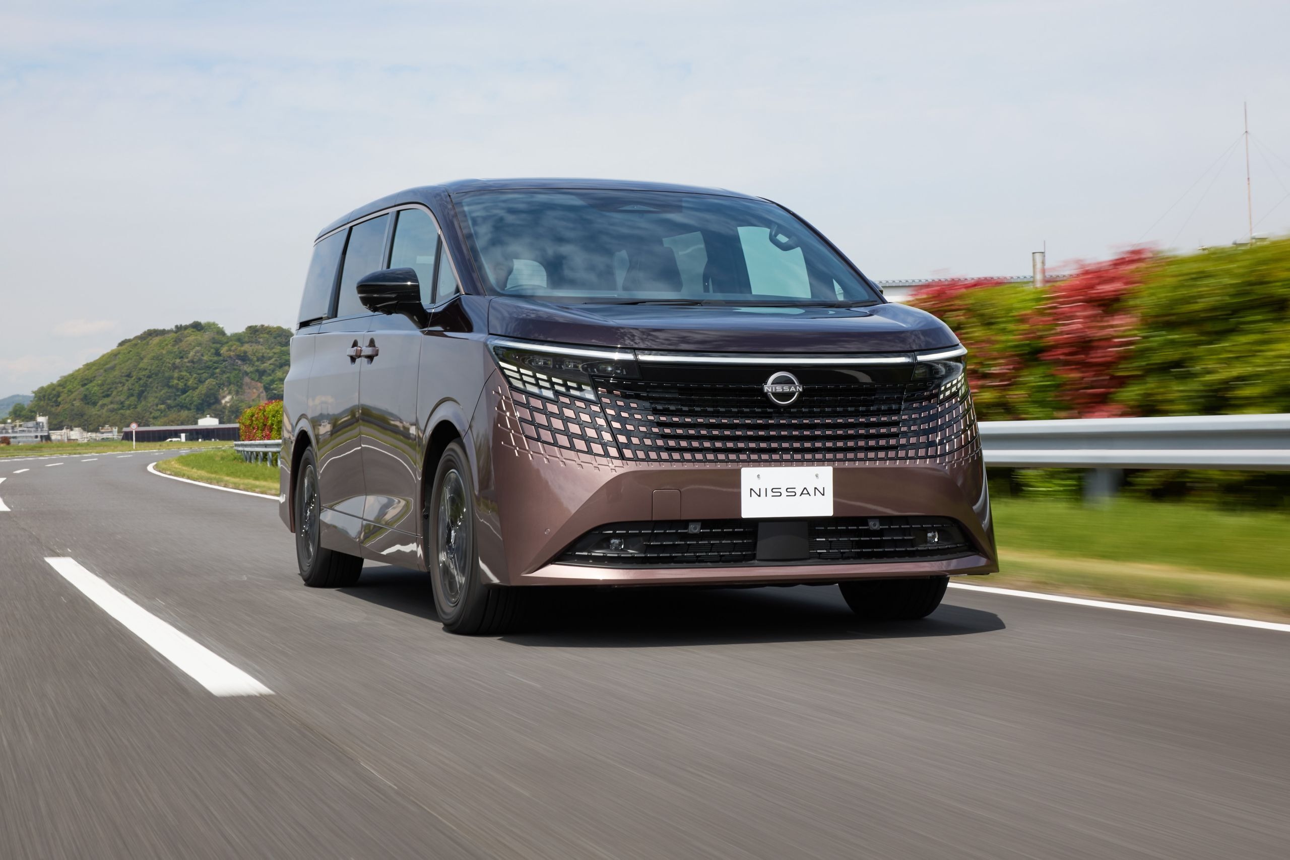Nissan Elgrand Japan Launch - 30