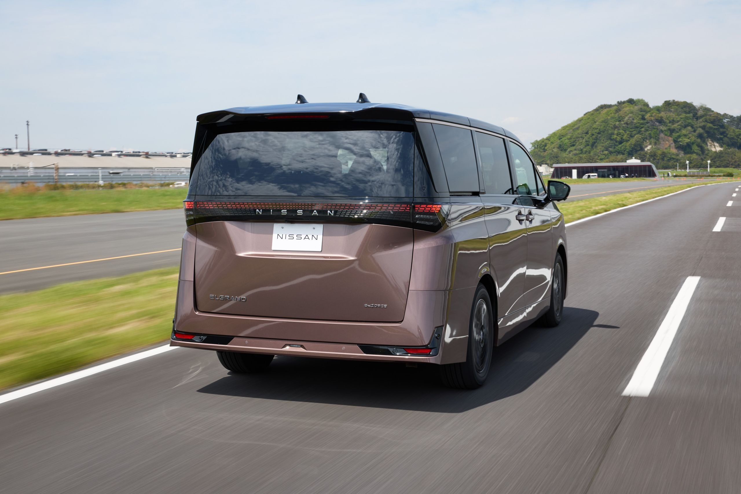 Nissan Elgrand Japan Launch - 36