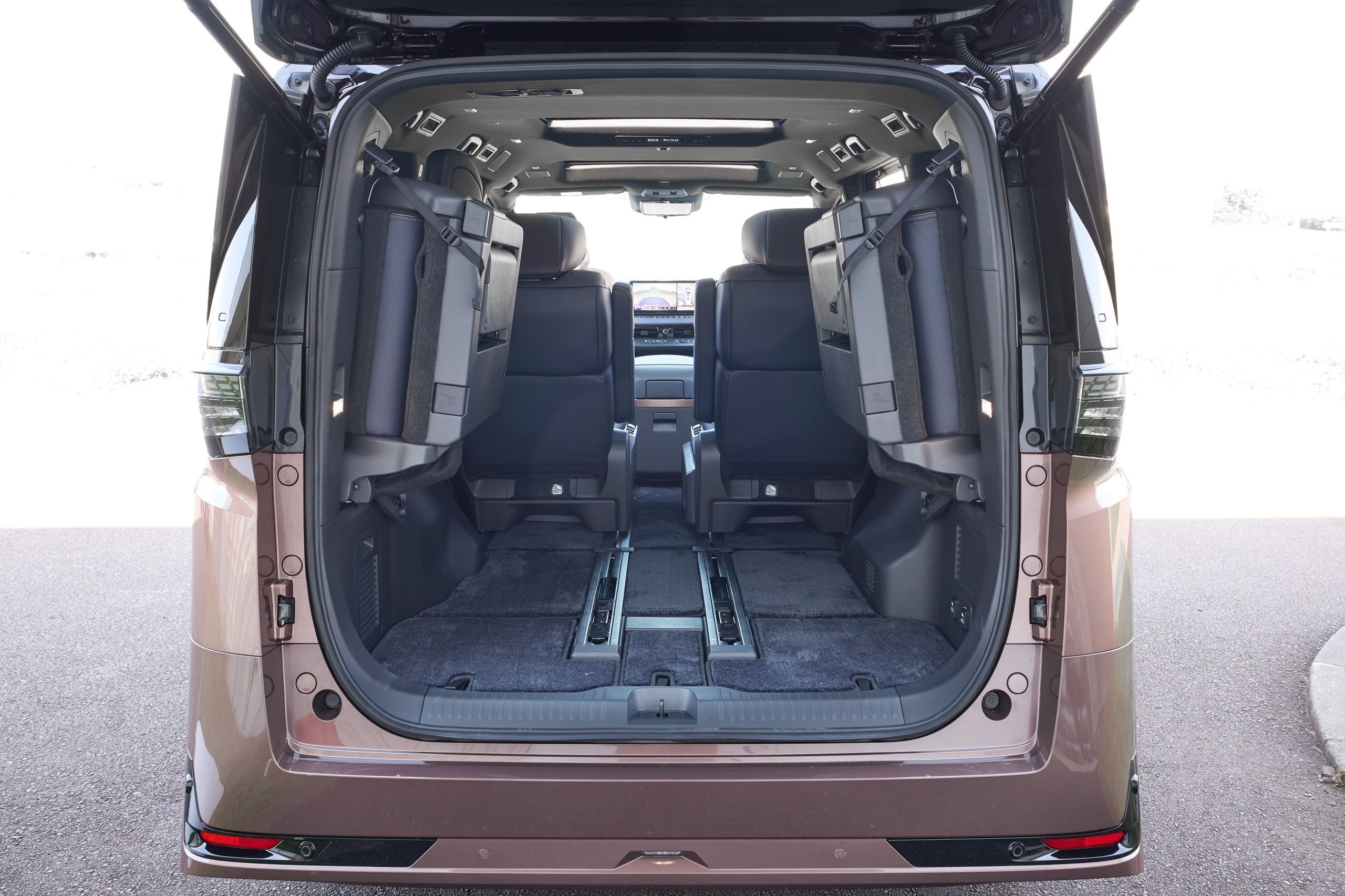Nissan Elgrand Japan Launch - 47
