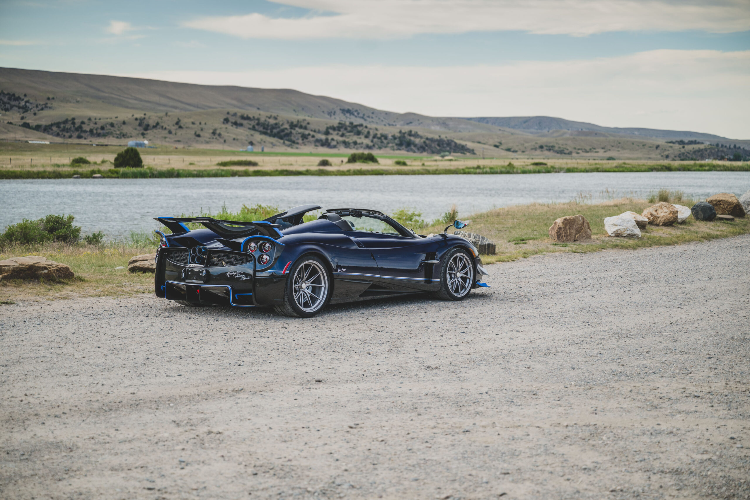 2024-Pagani-Huayra-Roadster--Executor-_1468125