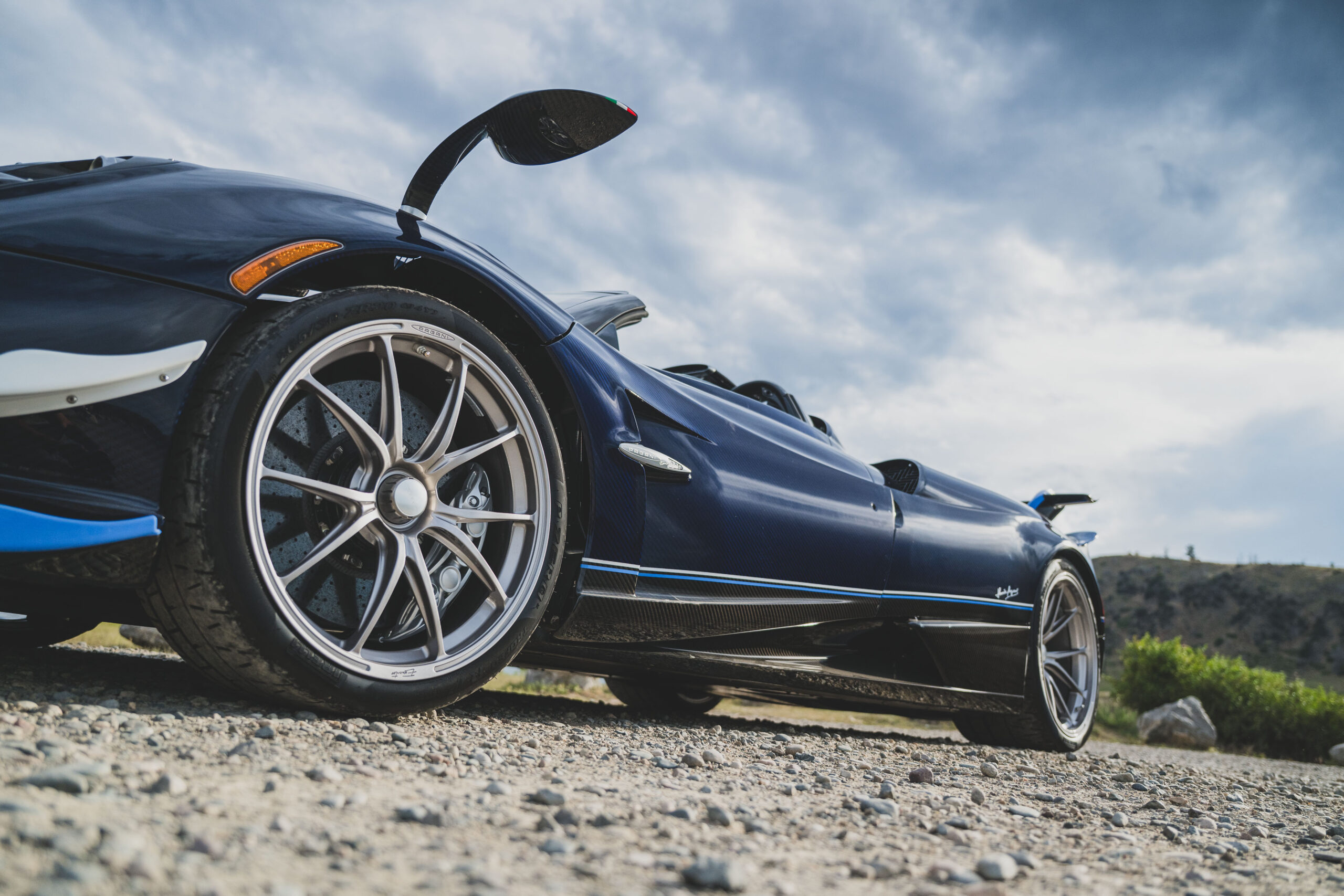 2024-Pagani-Huayra-Roadster--Executor-_1468141