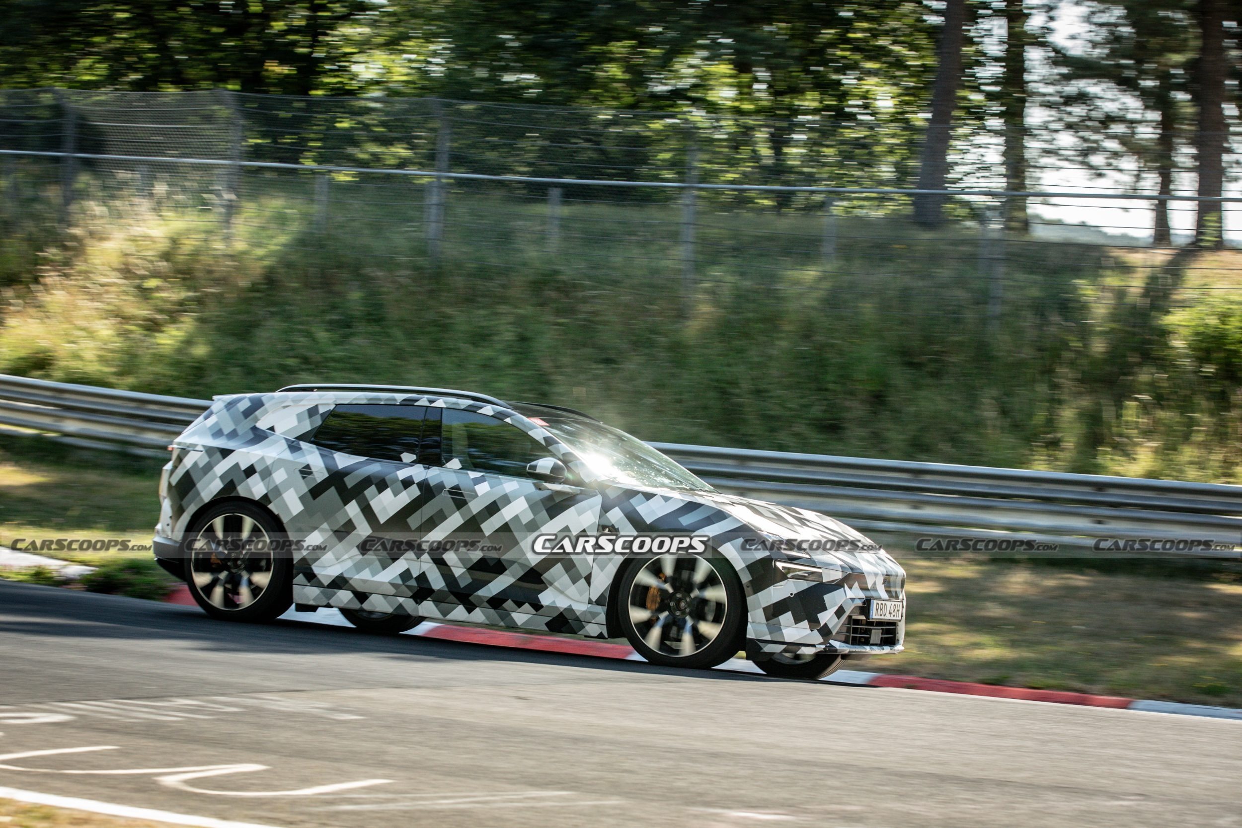Polestar 4 SUV - Scoops - Baldauf (11)