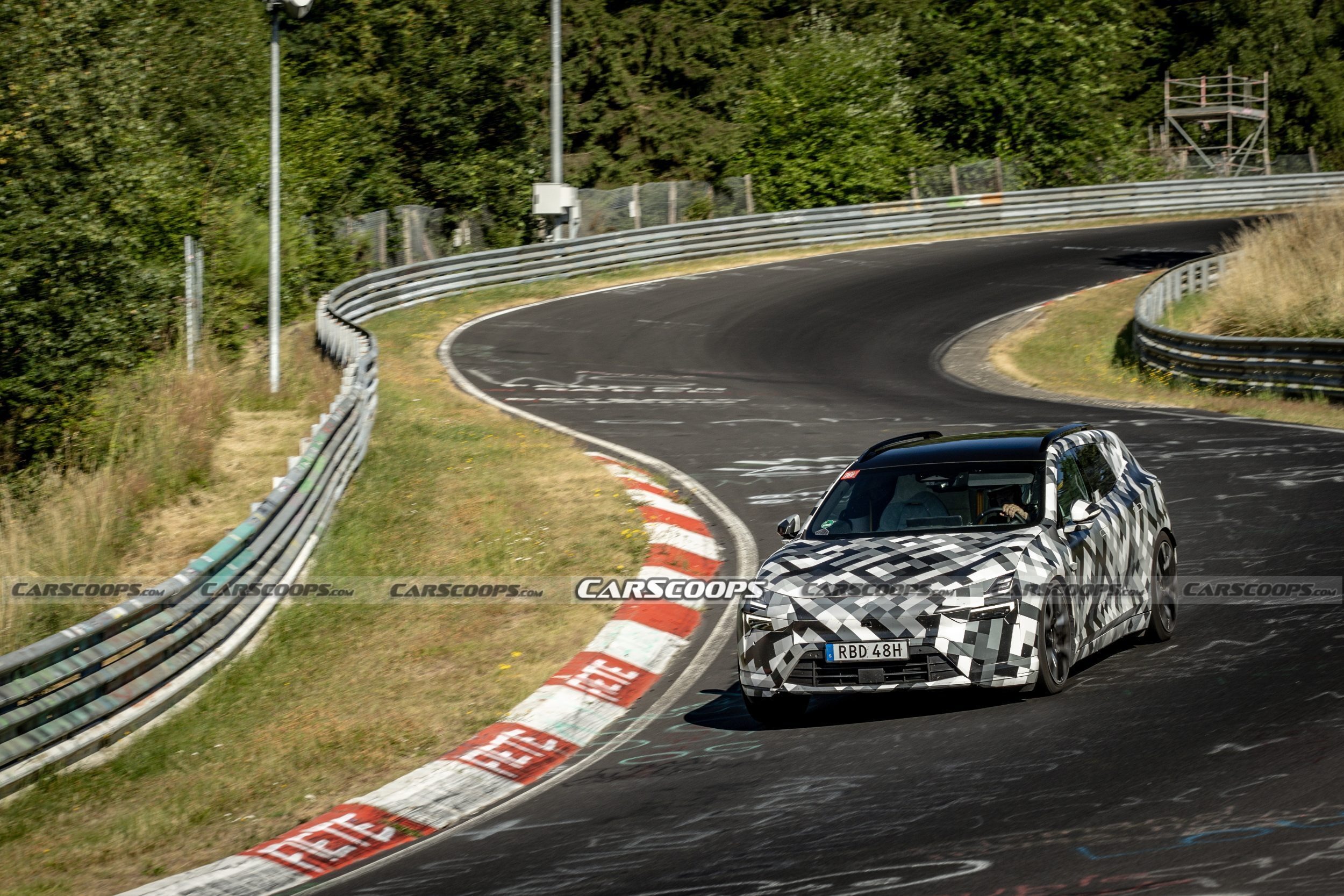 Polestar 4 SUV - Scoops - Baldauf (25)
