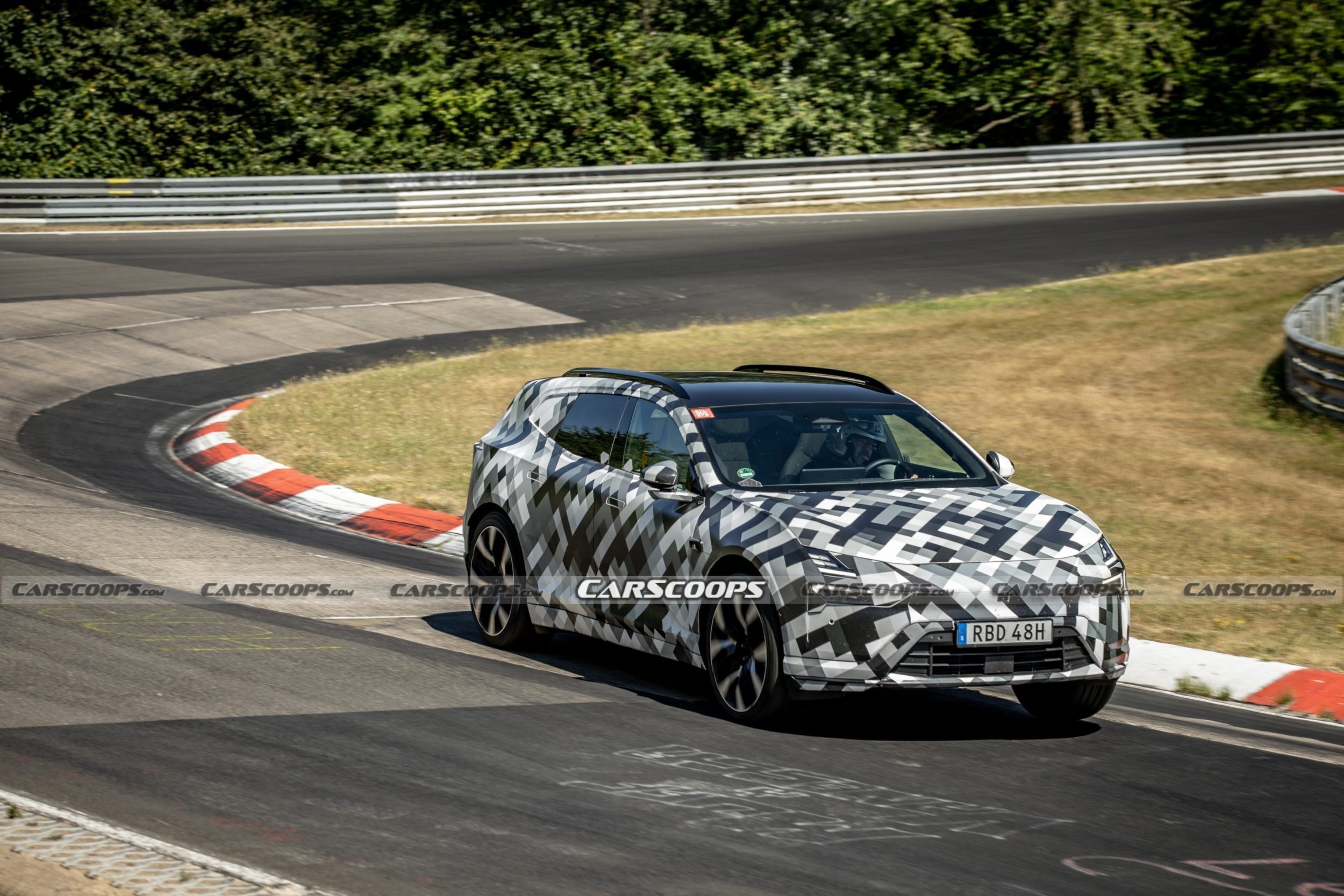 Polestar 4 SUV - Scoops - Baldauf (30)