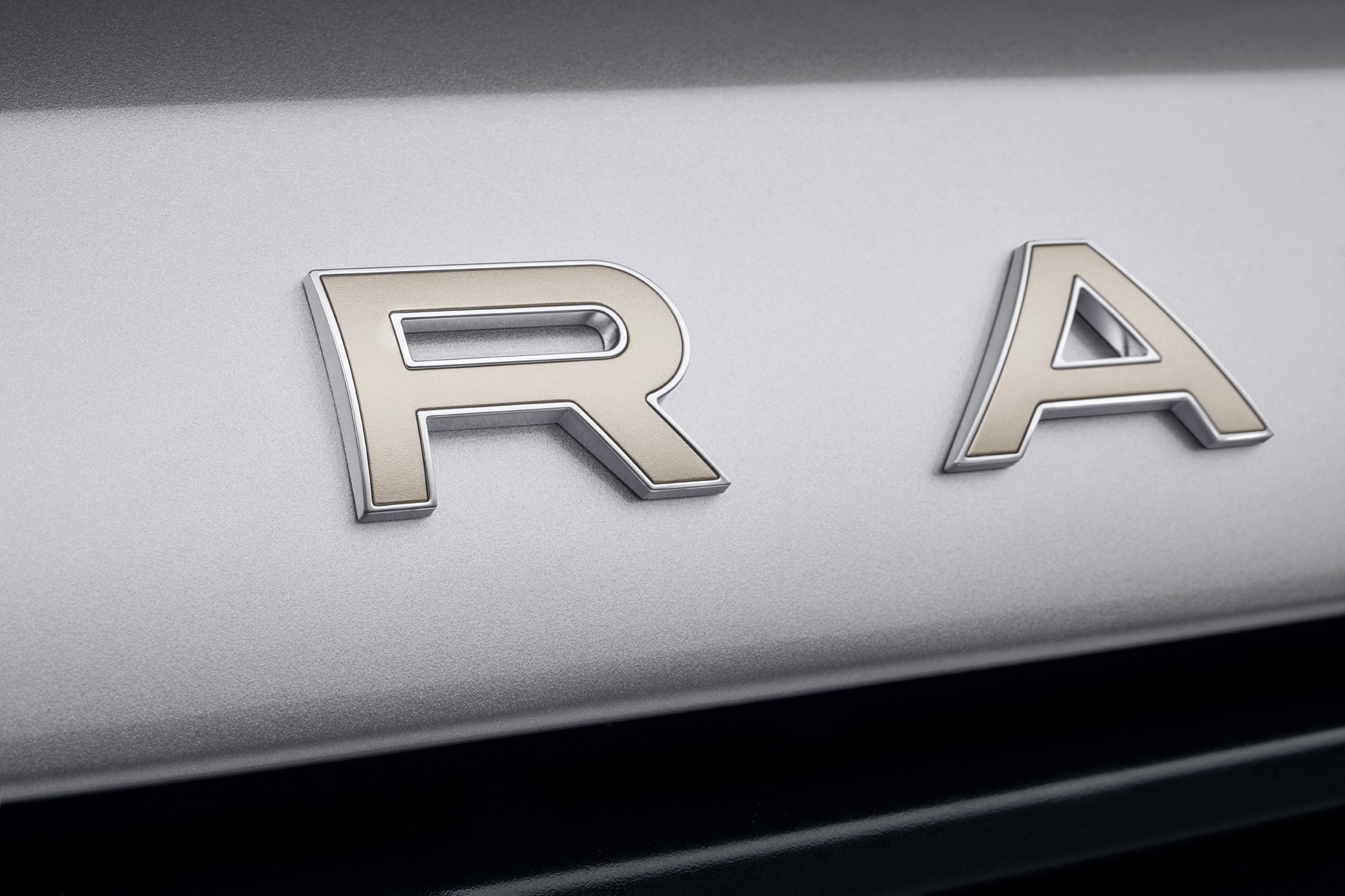CLASSIC_RR_BADGE-02d_FINAL_LR_72dpi
