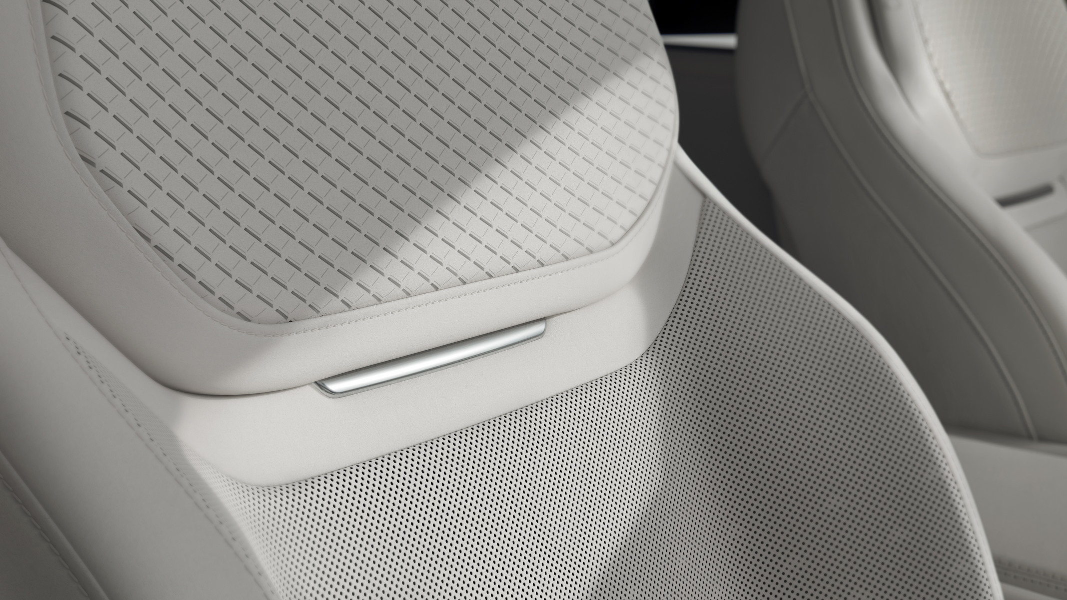 RR_SV_Ultra_27MY_Interior_01_290426