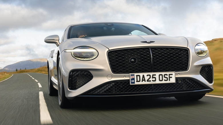 Bentley-Continental_GT-2026-HD-08db75971c60600d31228876fdd3108f52f4173b3