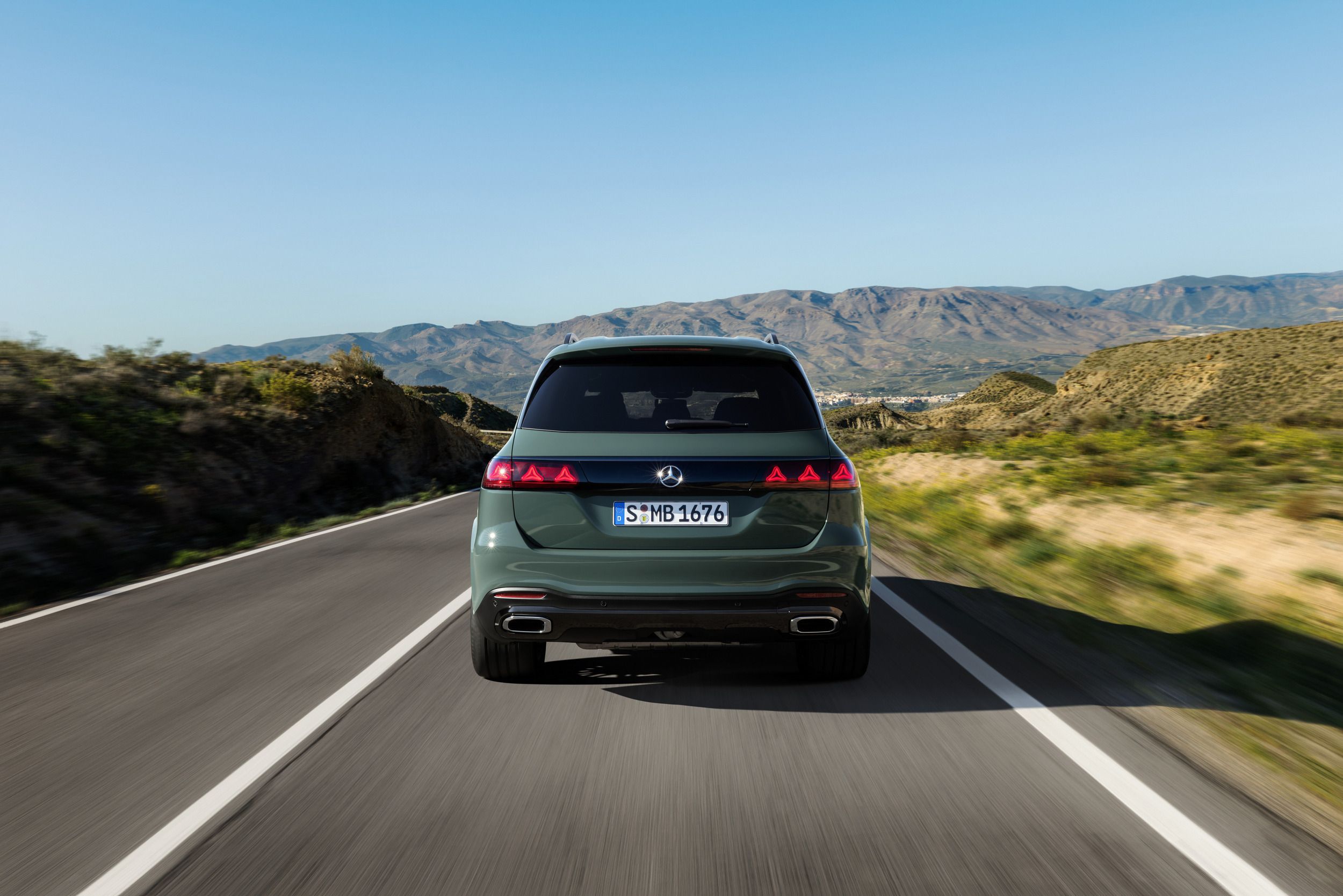 2027 Mercedes GLS 331 4