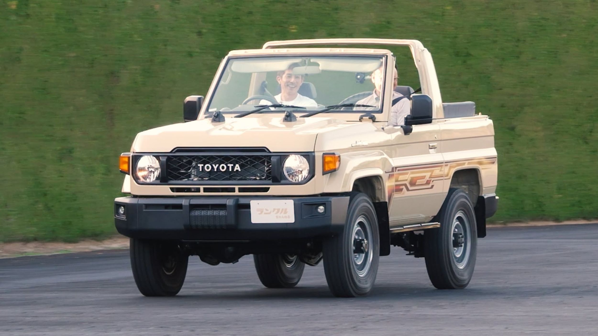 Toyota Land Cruiser 70 Series SWB Convertible Review (1)