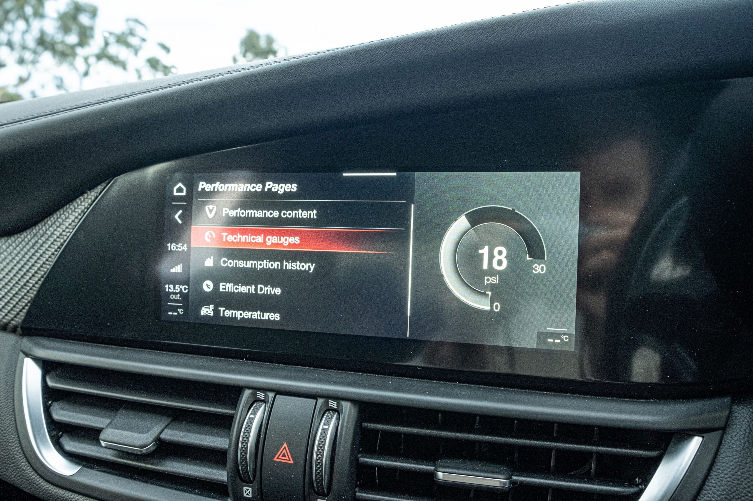 Alfa Romeo Giulia Quadrifoglio Review Australia New - 70