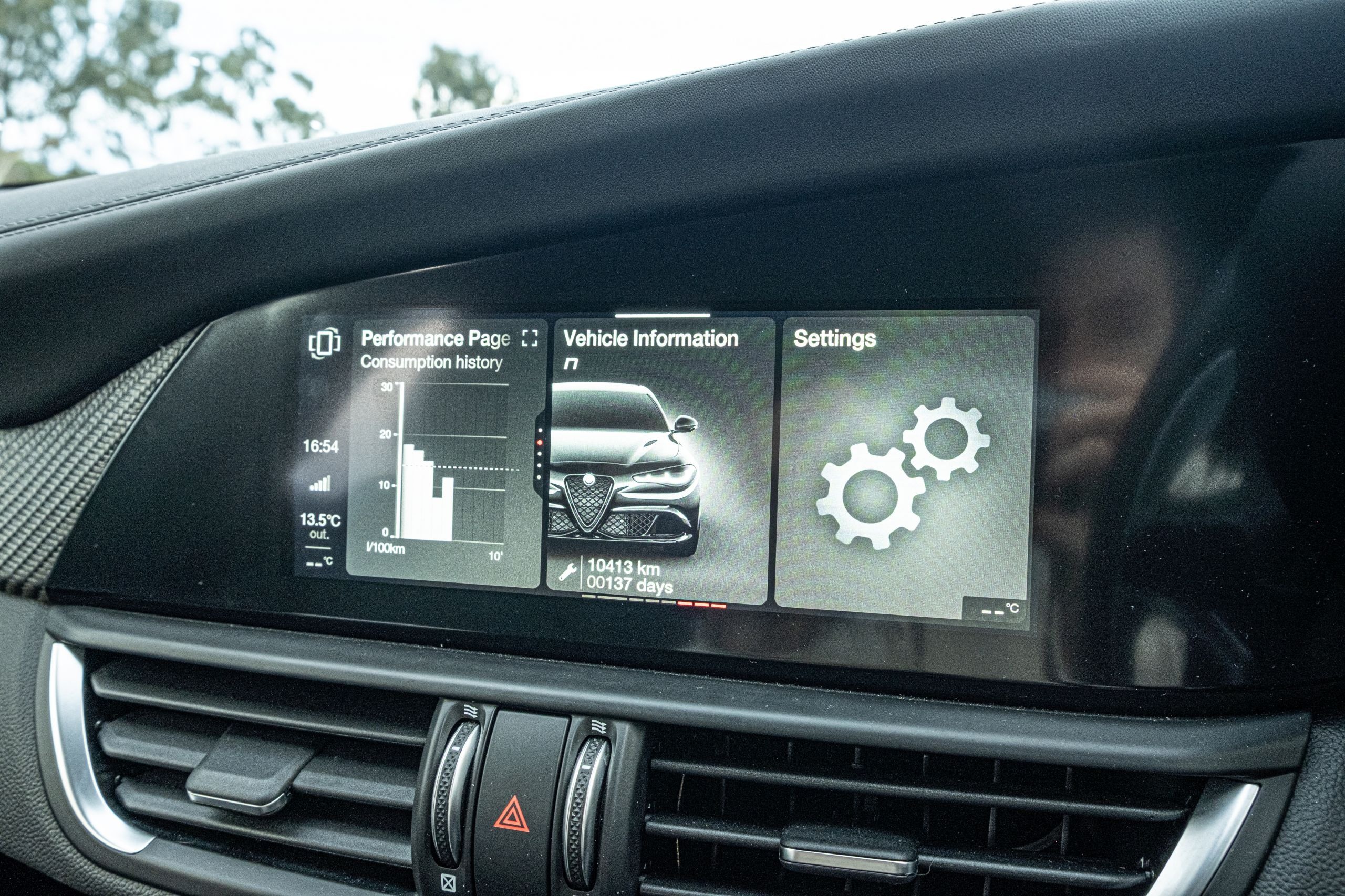 Alfa Romeo Giulia Quadrifoglio Review Australia New - 72