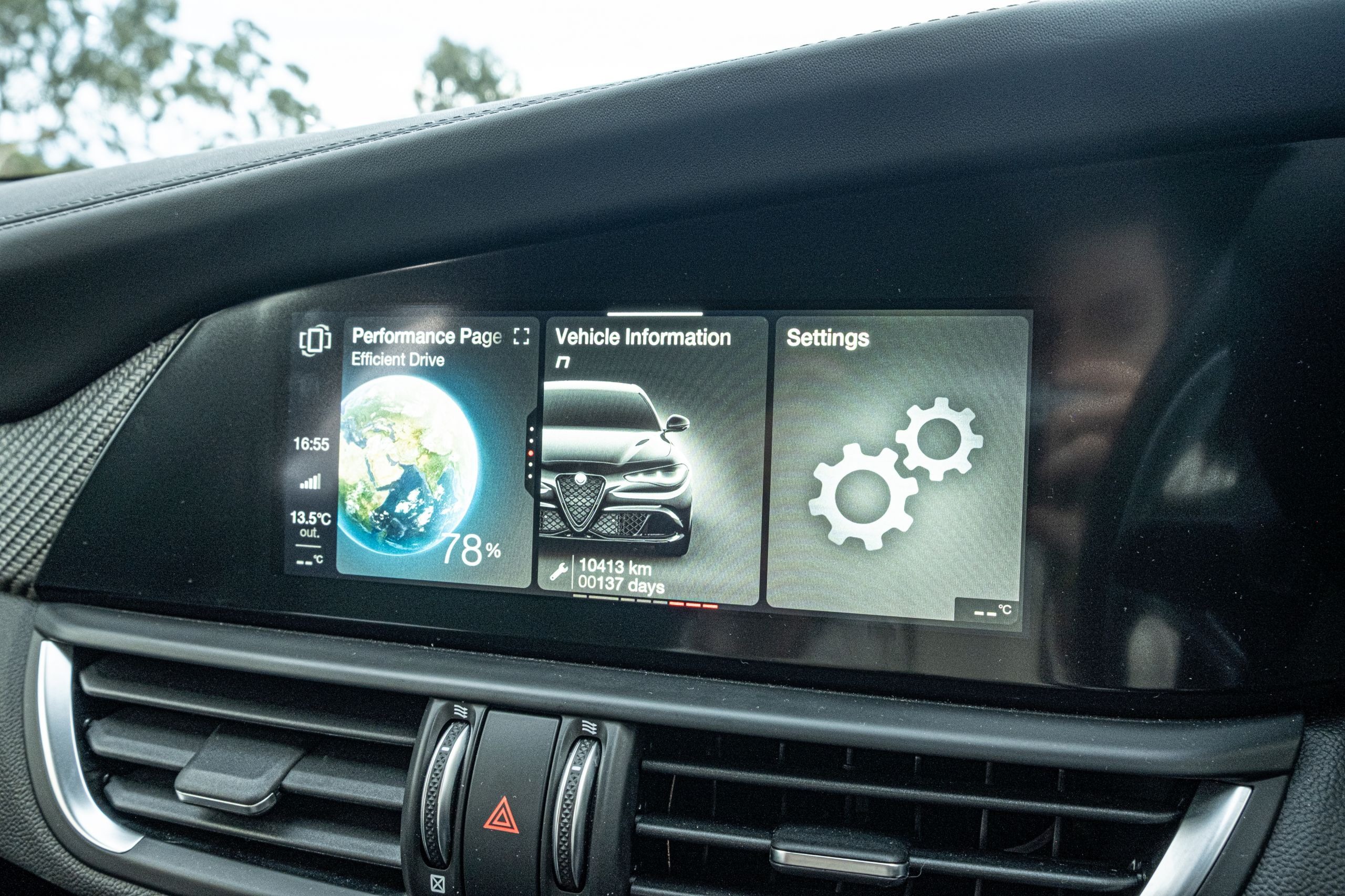 Alfa Romeo Giulia Quadrifoglio Review Australia New - 73