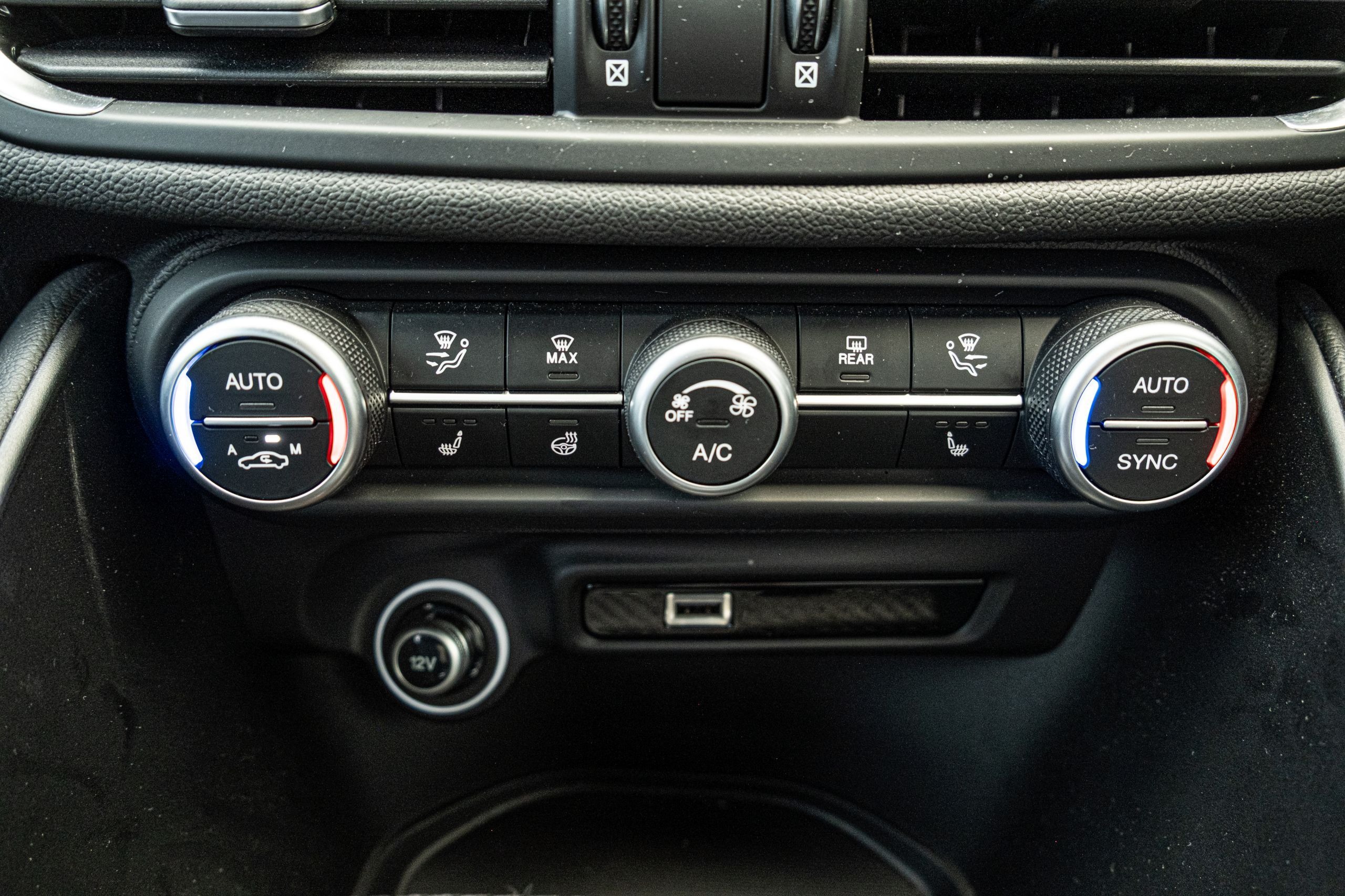 Alfa Romeo Giulia Quadrifoglio Review Australia New - 91