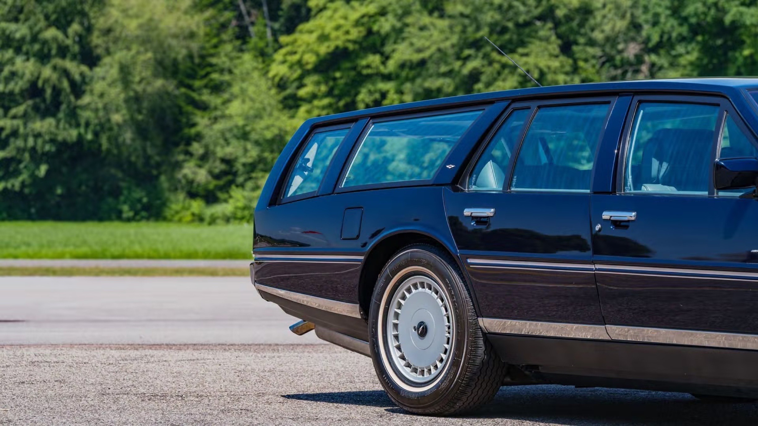 1987 Aston Martin Lagonda wagon 00024