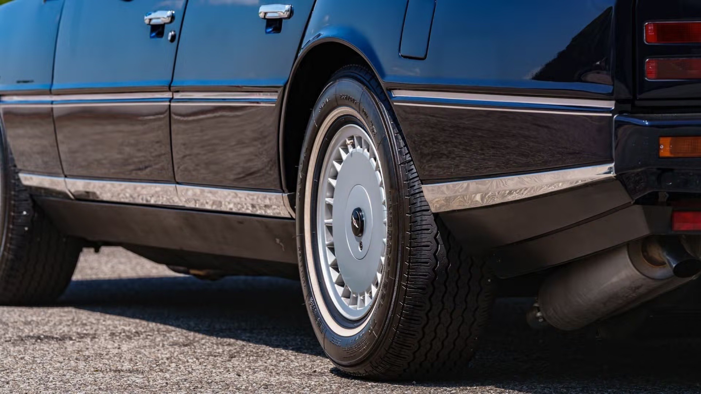 1987 Aston Martin Lagonda wagon 00027