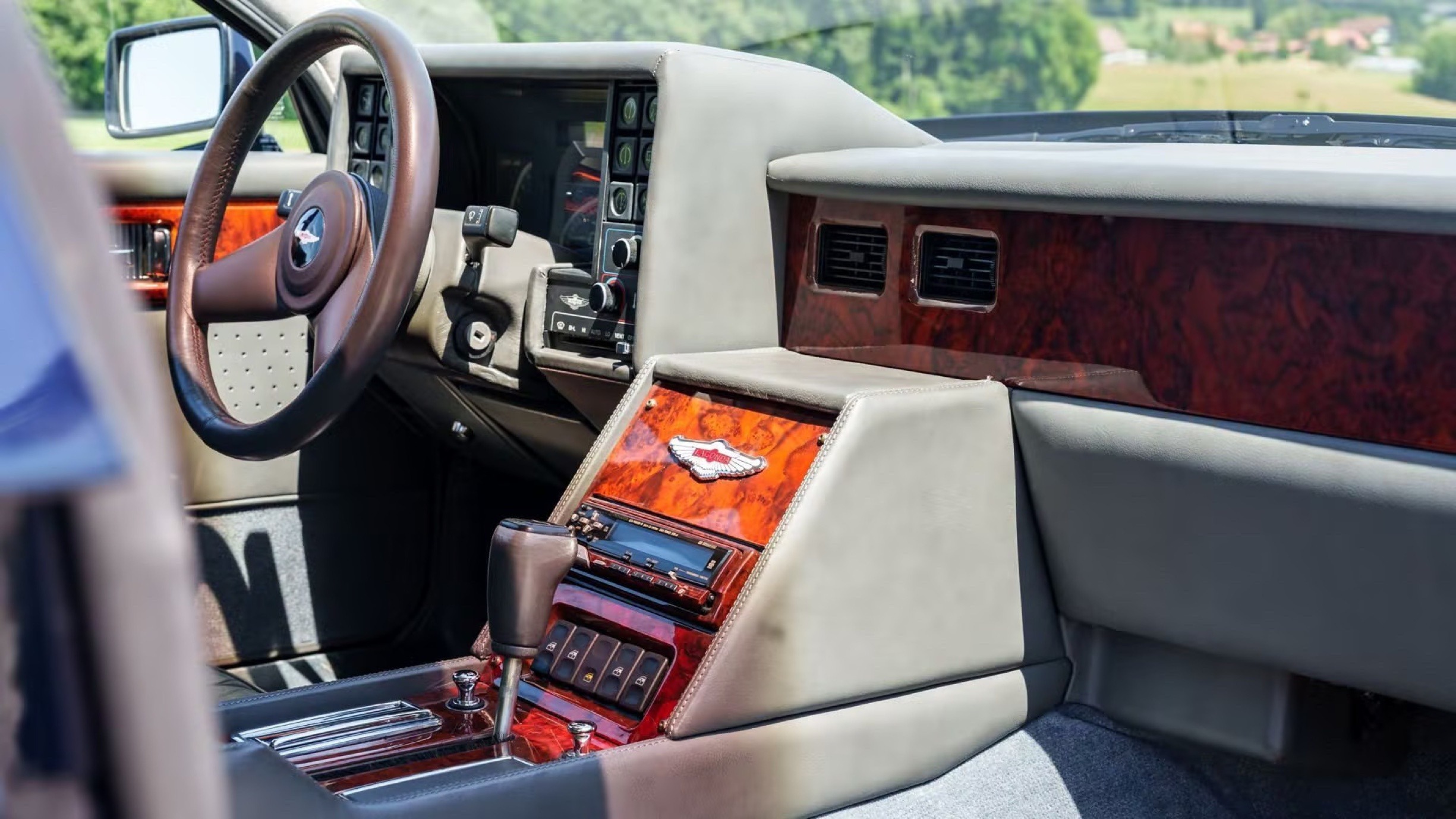 1987 Aston Martin Lagonda wagon 00030