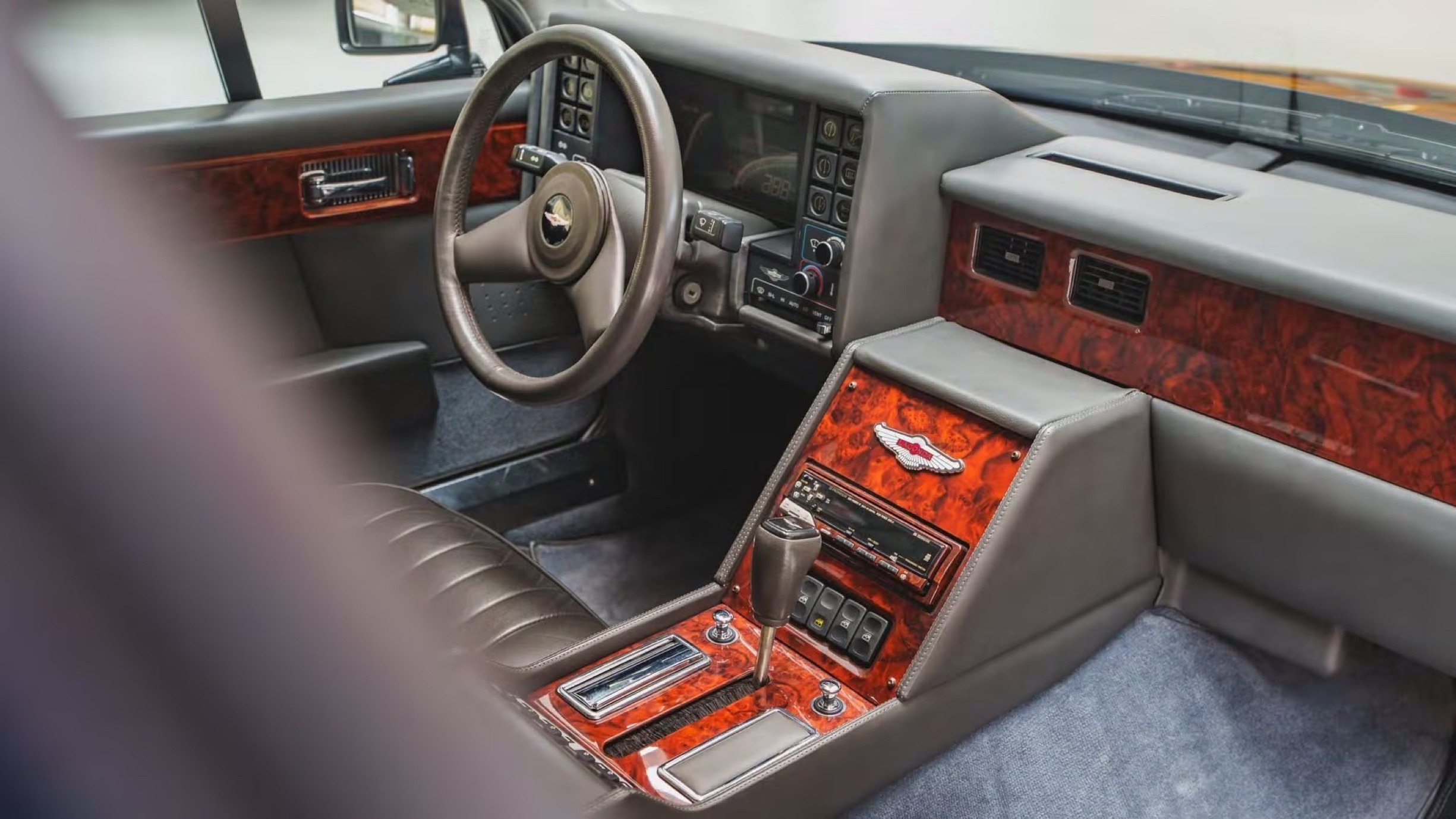 1987 Aston Martin Lagonda wagon 00043
