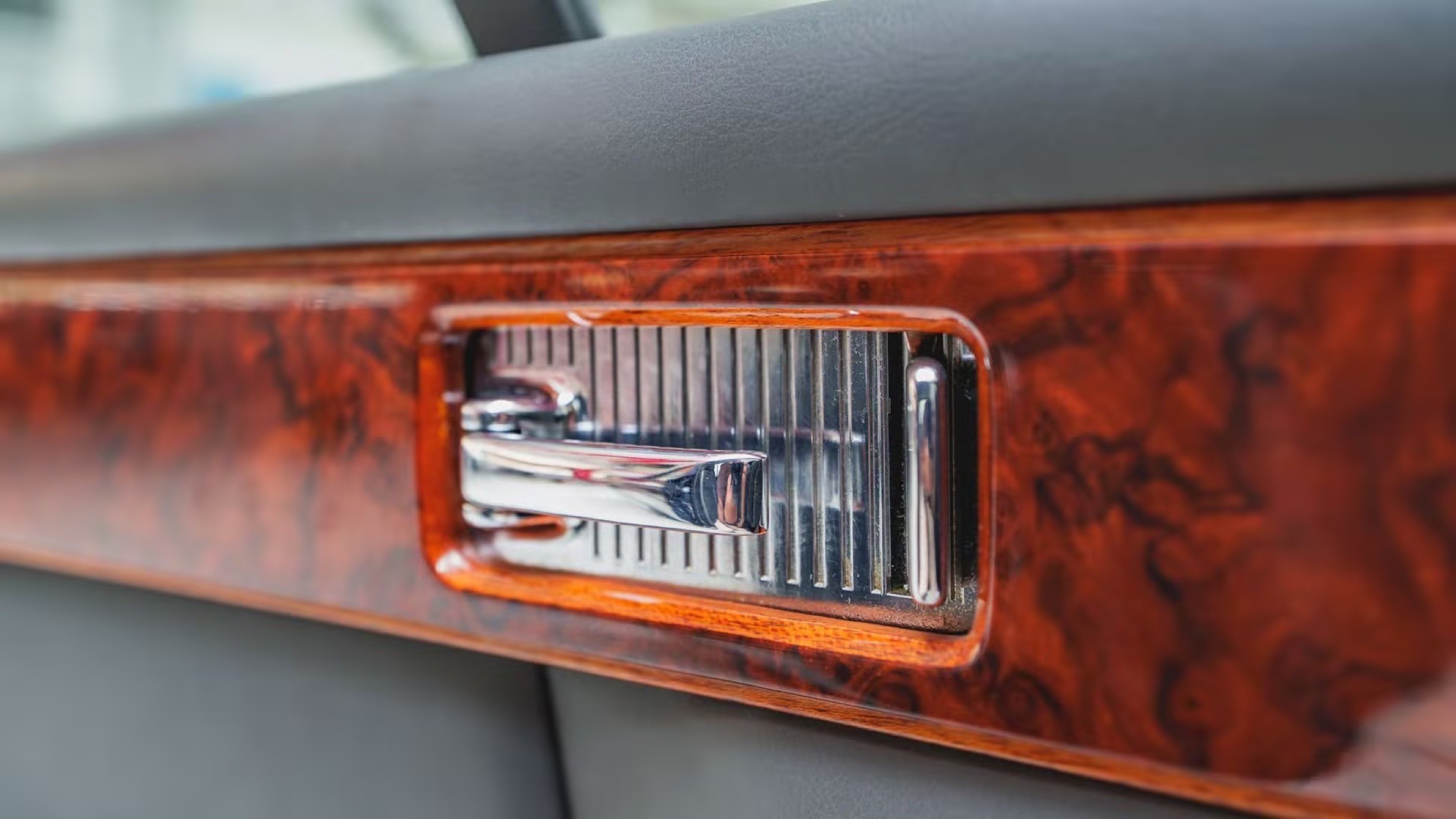 1987 Aston Martin Lagonda wagon 00045