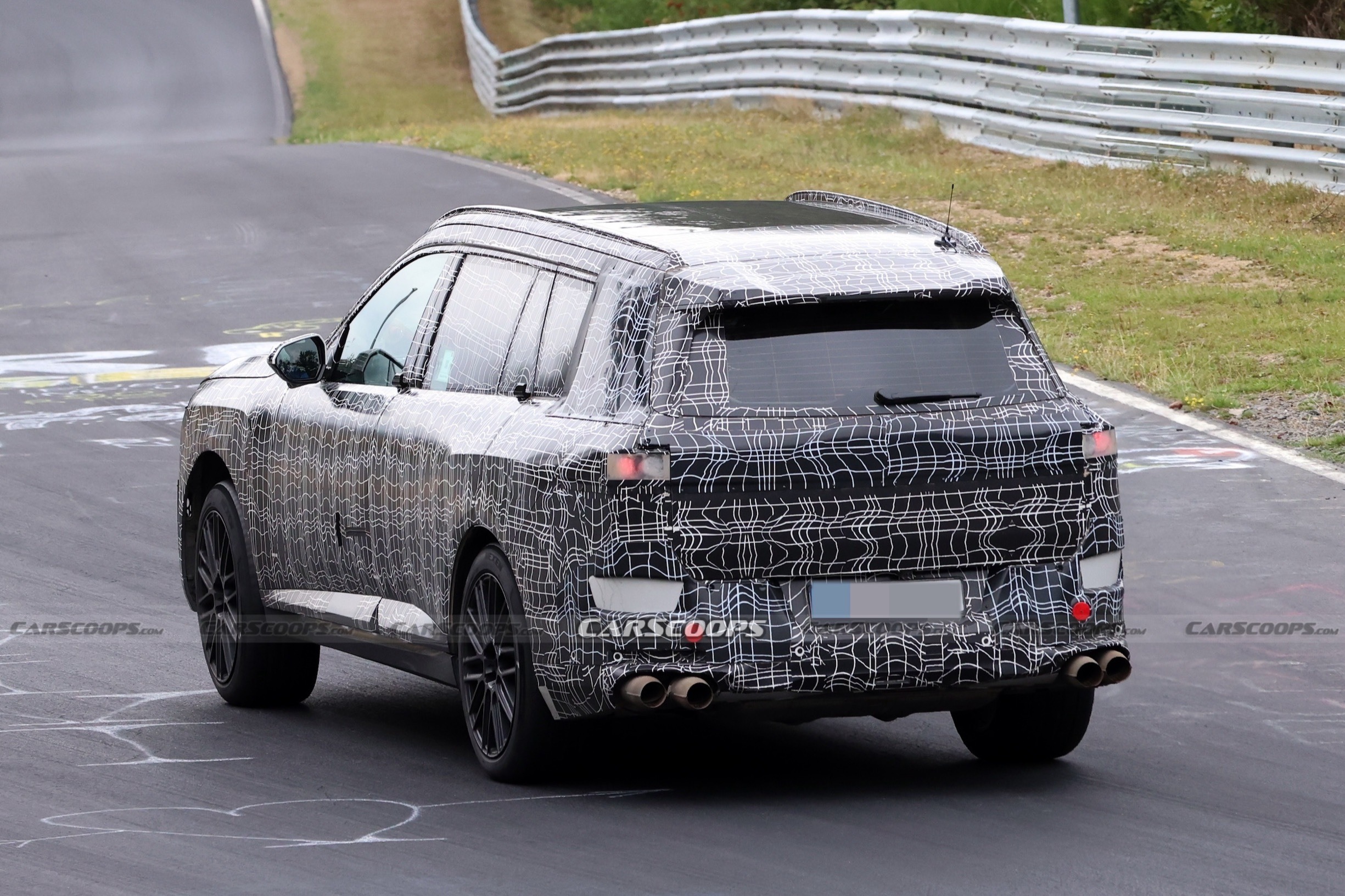 BMW X7 M60 spy shots 00011