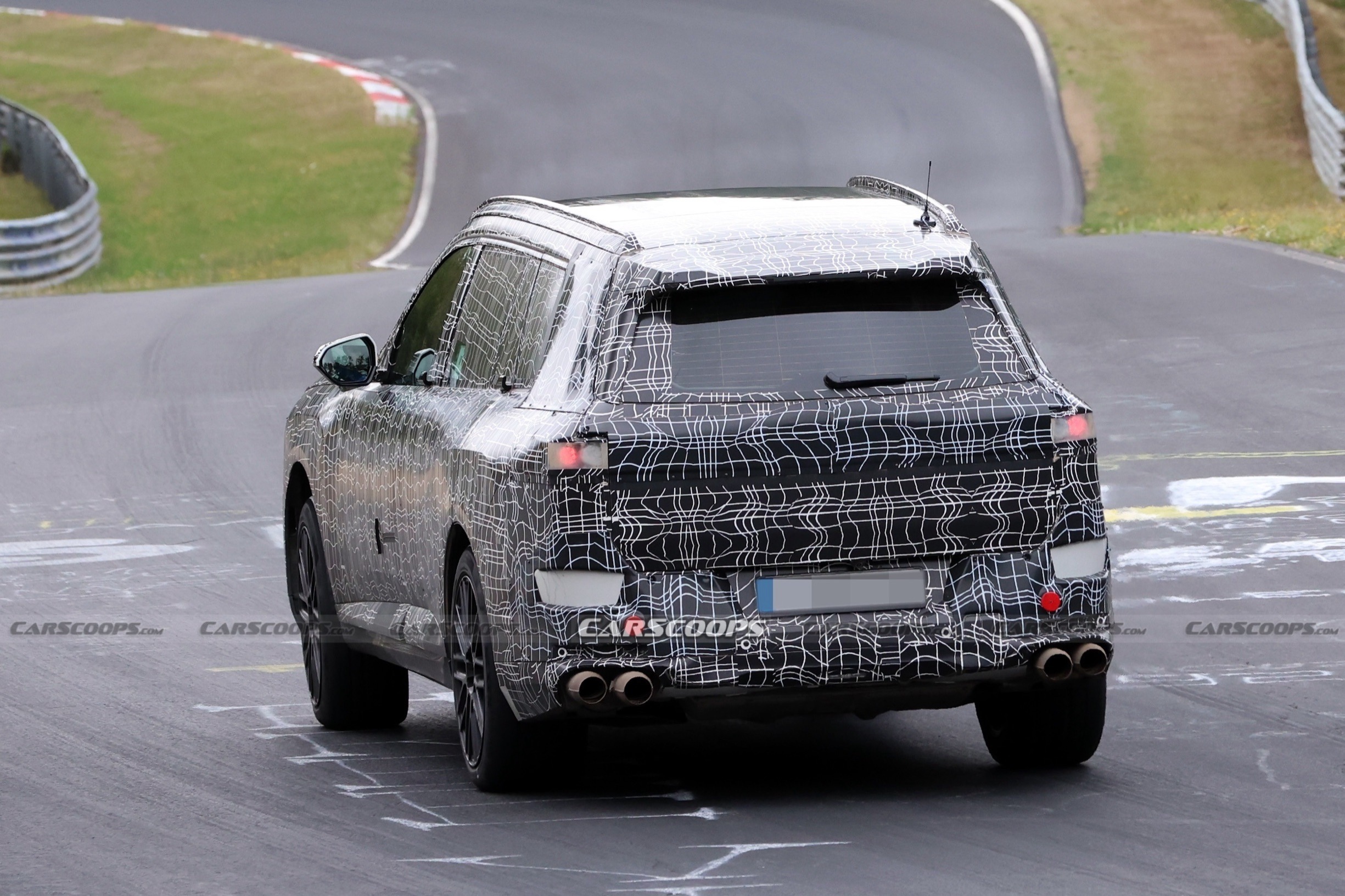 BMW X7 M60 spy shots 00012